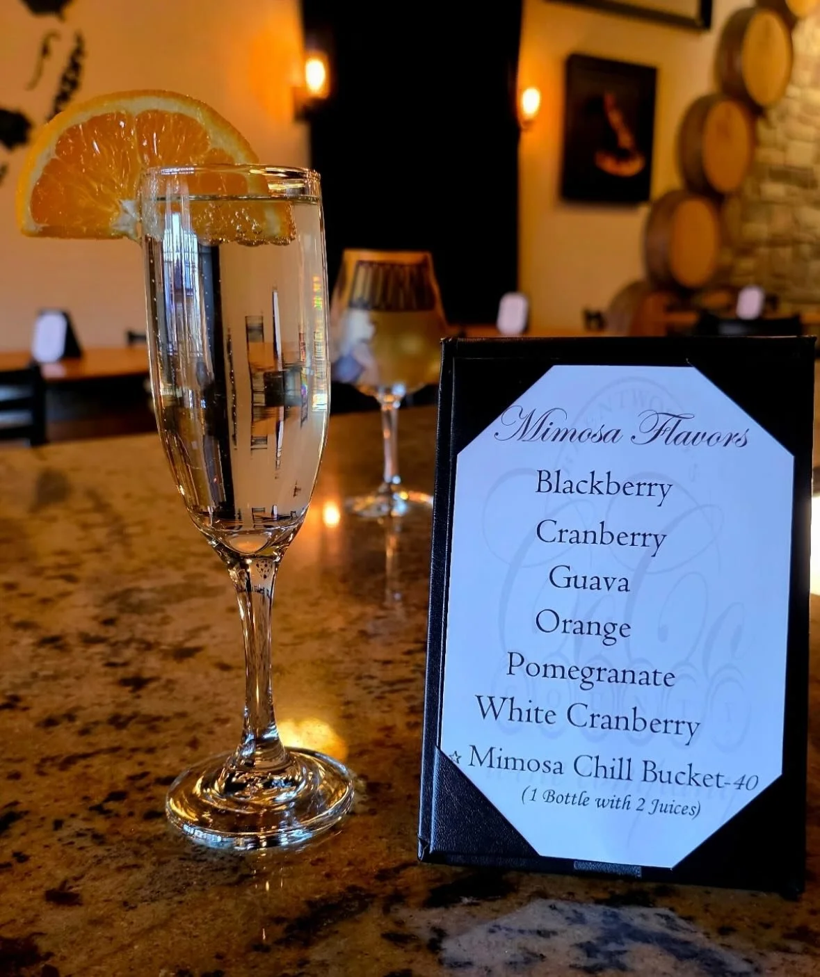 Good morning, Brentwood 🍊 ☀️ Join us for $5 morning mimosas and enjoy the Farmers Market from 9.00am&ndash;1.00pm
🎶🎸Come back tonight for live music with WHEEL HOUSE from 8&ndash;11pm 🥂🎶
#cocowine #downtownbrentwood #farmersmarket #mimosa #livem