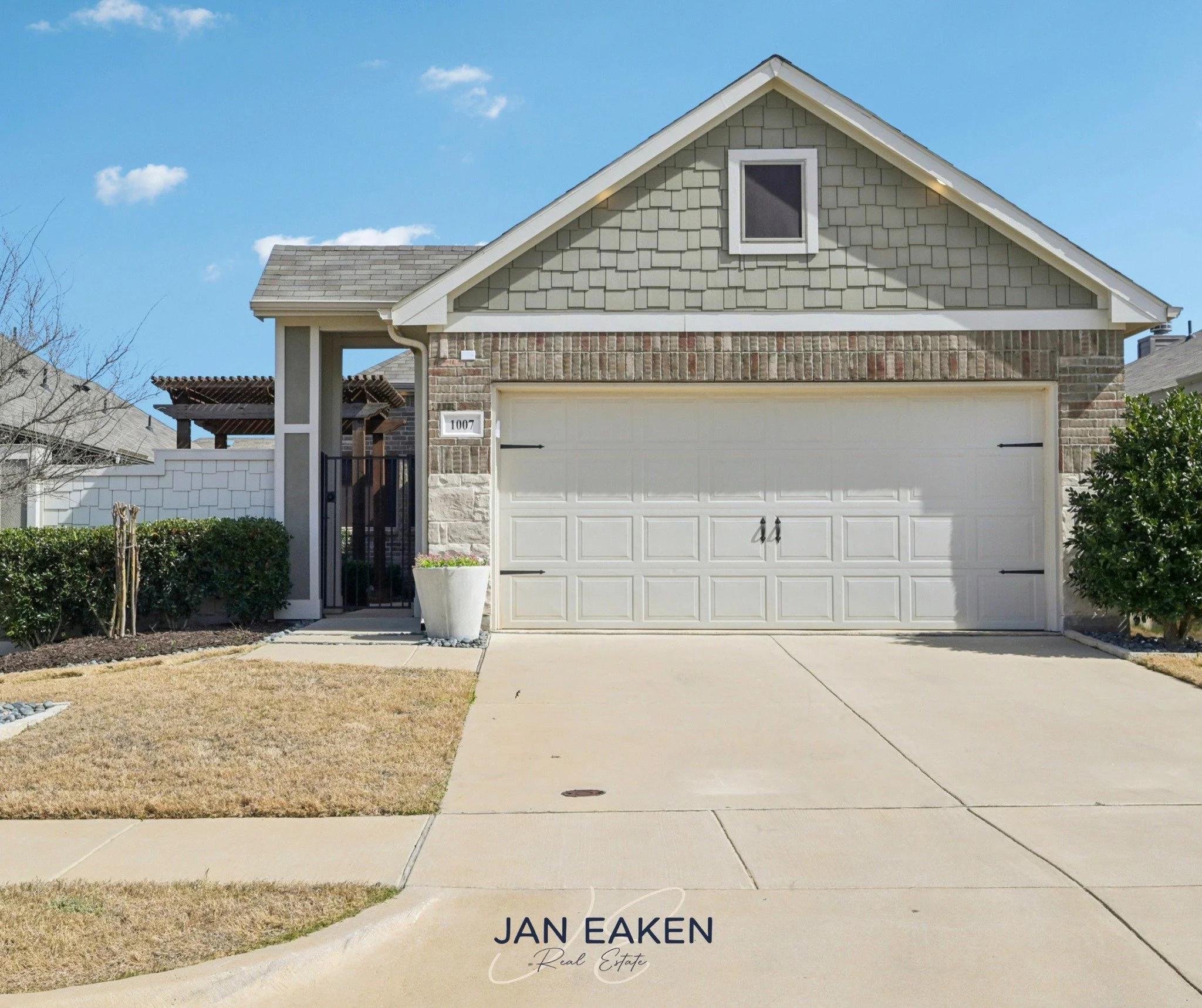 ✨ USDA $0 down eligible + LOW tax rate ✨

This former model home is packed with upgrades including engineered hardwoods, custom window treatments, solar screens, and designer touches throughout. Bright, open layout + a kitchen built for hosting with 