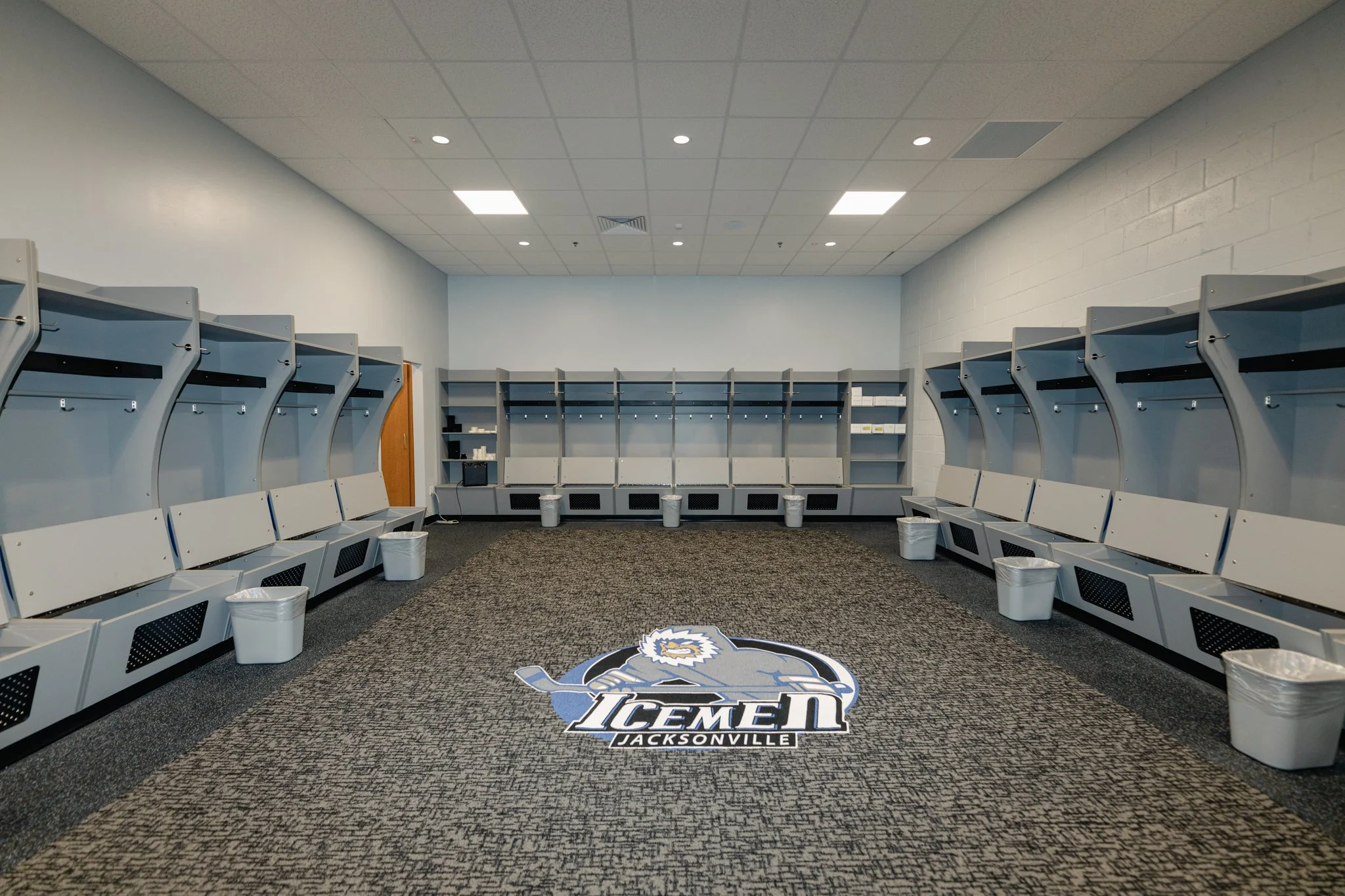 Icemen%20Locker%20Room%201.jpg