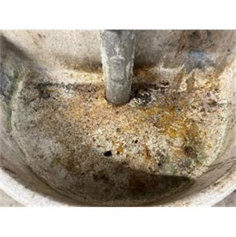 Non-ADA compliant wash sinks