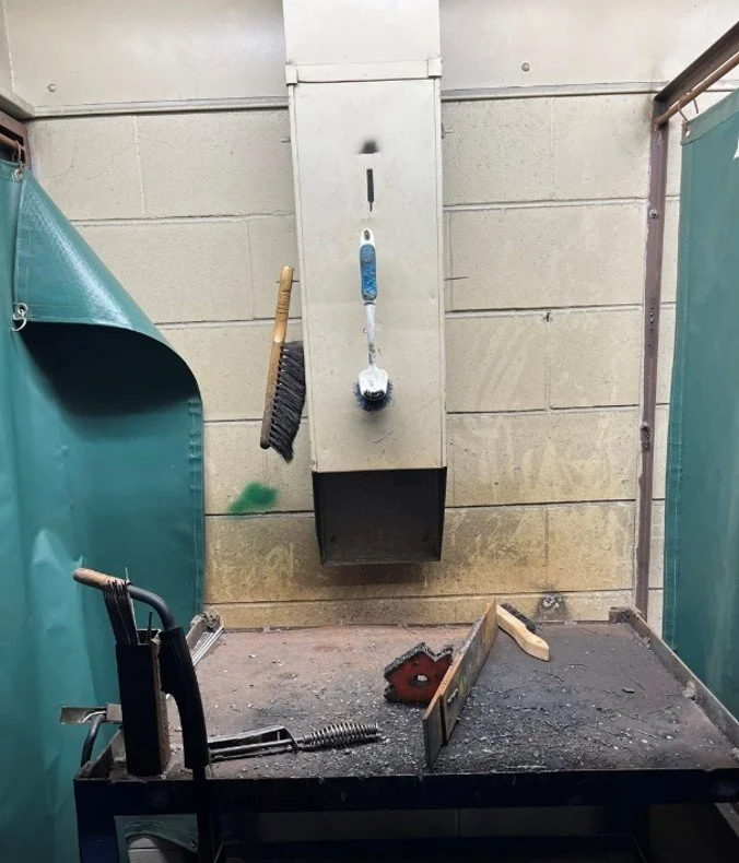 Inadequate welding exhaust system