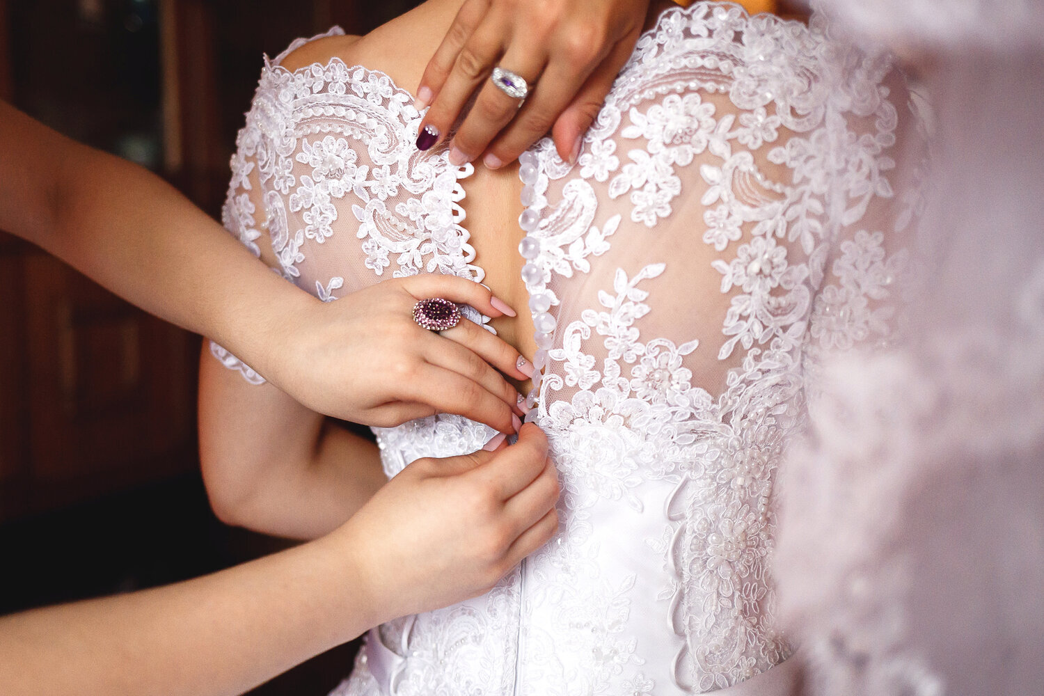 Winter Wedding Guide: Themes