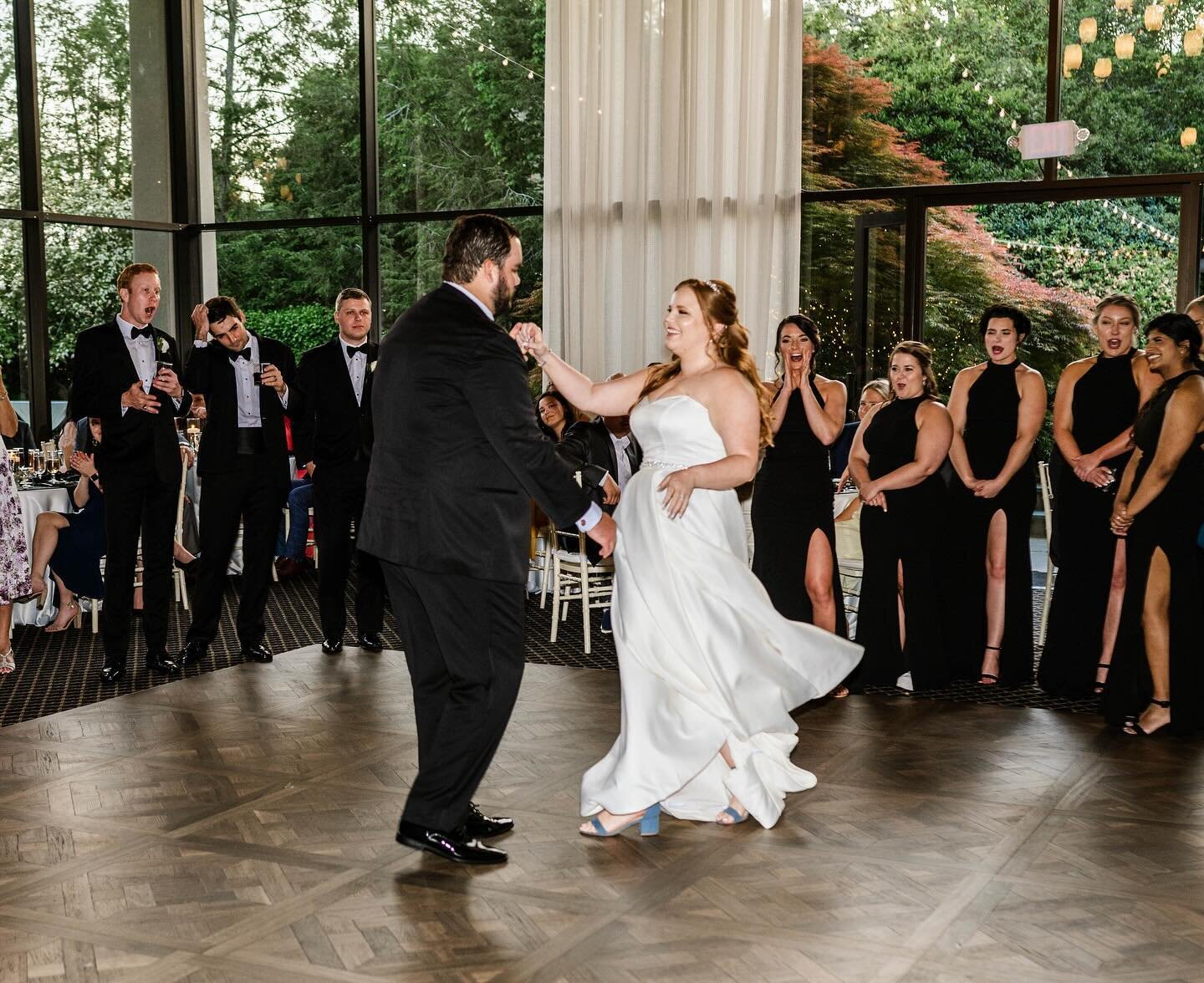 A moment for the cheerleaders 👏
We love a supportive wedding party and this crew nailed it! As Nikki and Brad twirled into forever, they knew they were surrounded by the love and support of their best friends. 

Photo: @rivetevents
Venue: @the_atriu