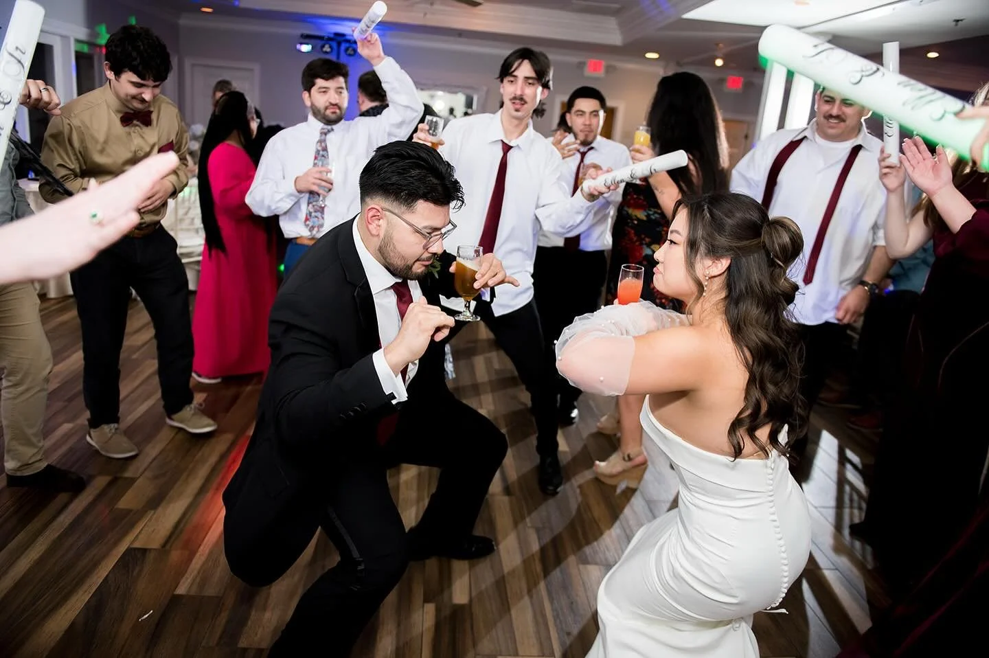 Friday nights at Little Gardens hit different. When the dance floor calls, you let loose and get down — because the weekend was made for moves like these.
Come explore Little Gardens where not only do you have a lovely suite for primping befor