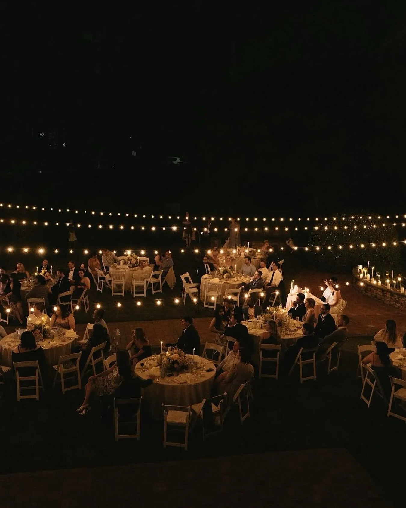 As the days grow shorter and fall gently approaches, there’s nothing more magical than a garden reception glowing under the night sky. The lights, the love, the season—pure enchantment at Little Gardens.
Come explore Little Gardens where