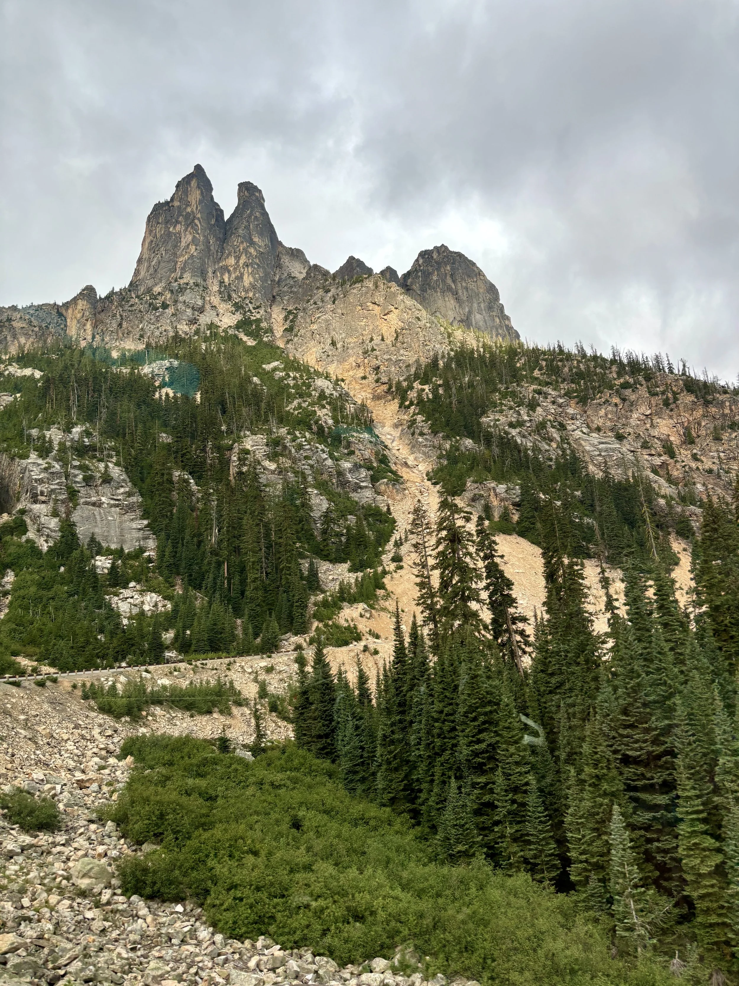 South Early Winters Spire is on the left