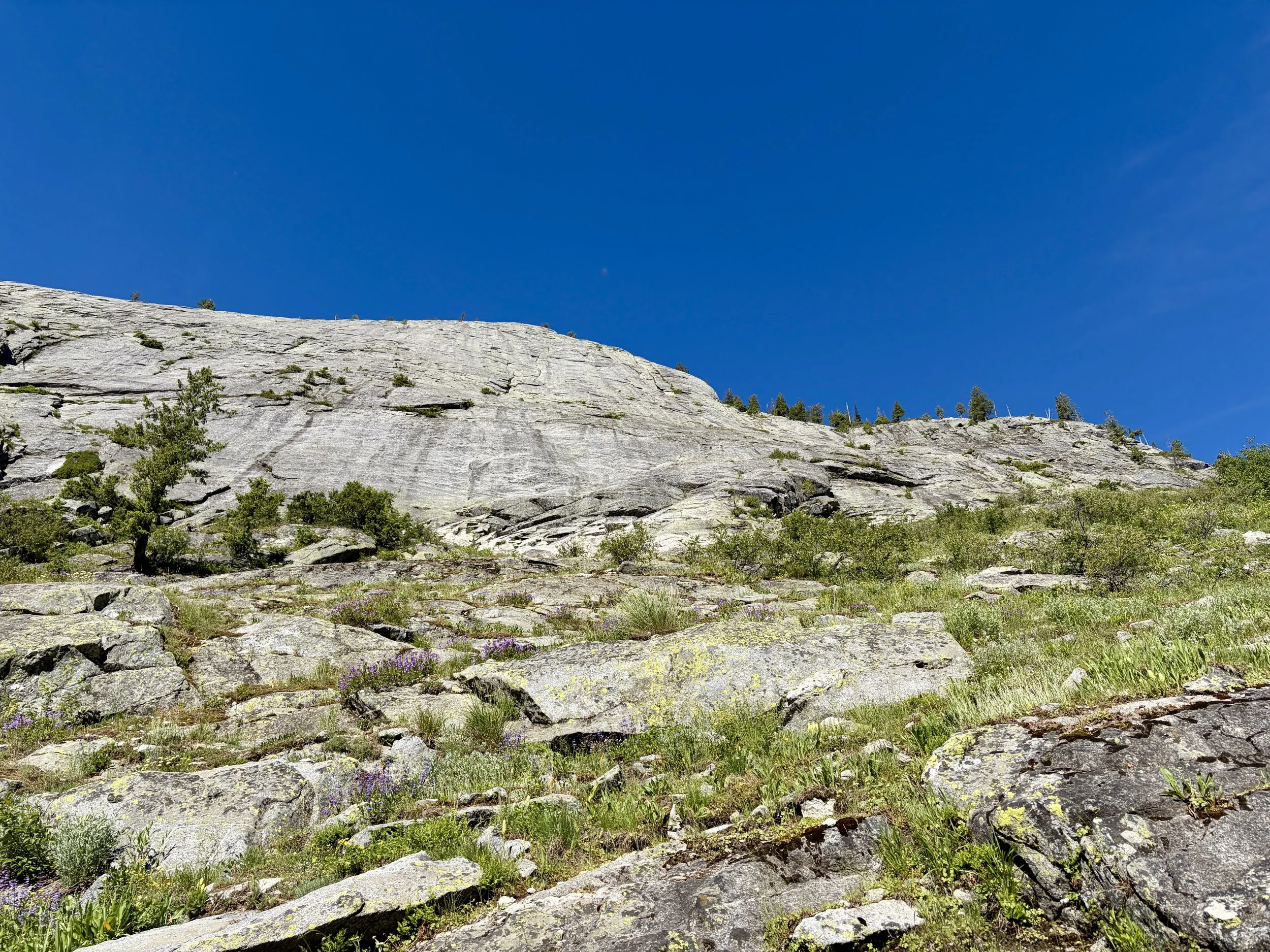 Multi-pitch Climbing Caudill Queen King Route (AKA Memorial Route), Slick Rock, McCall, Idaho