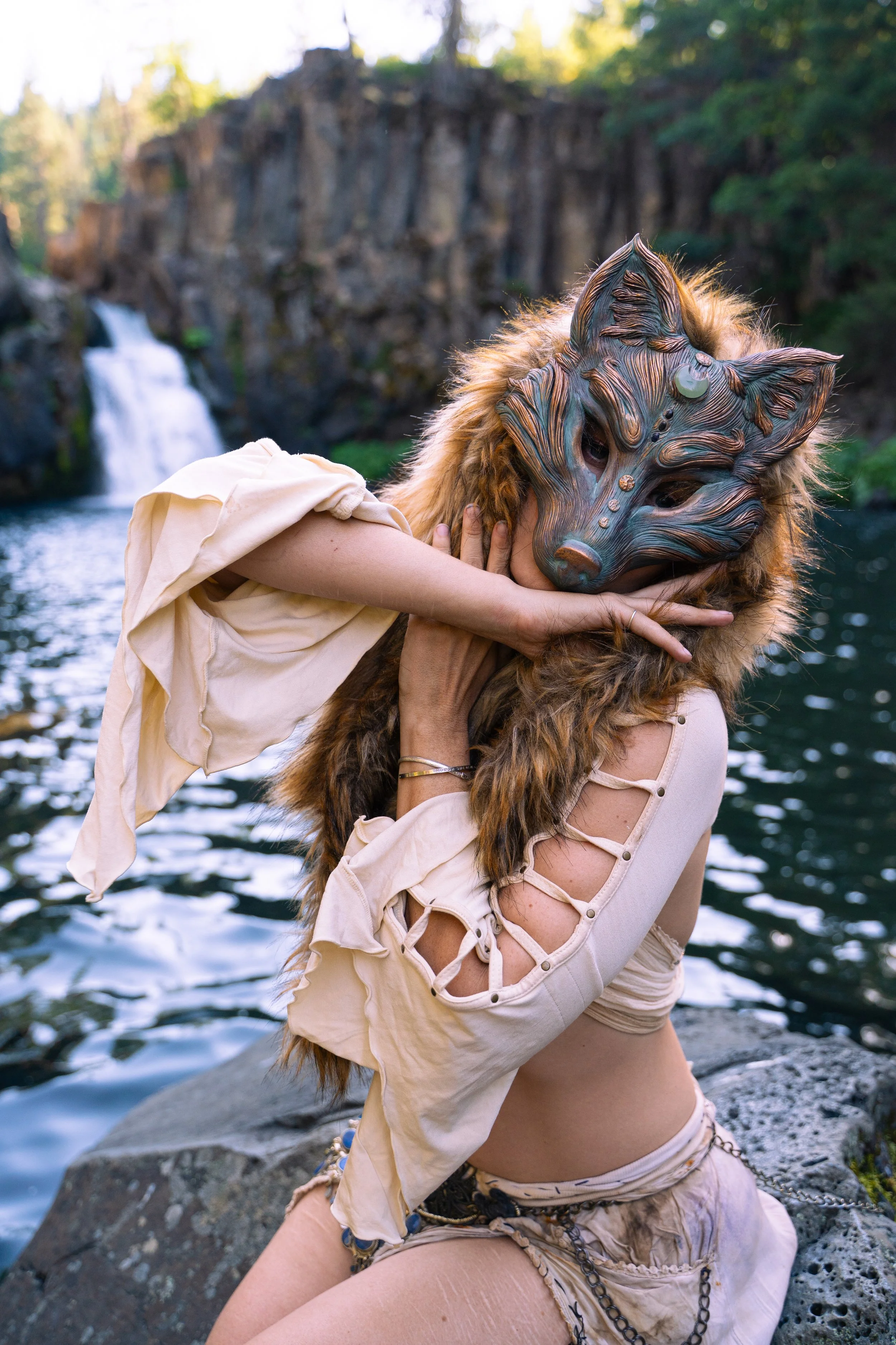 Relics Of the Moon Goddess-5-2.jpg