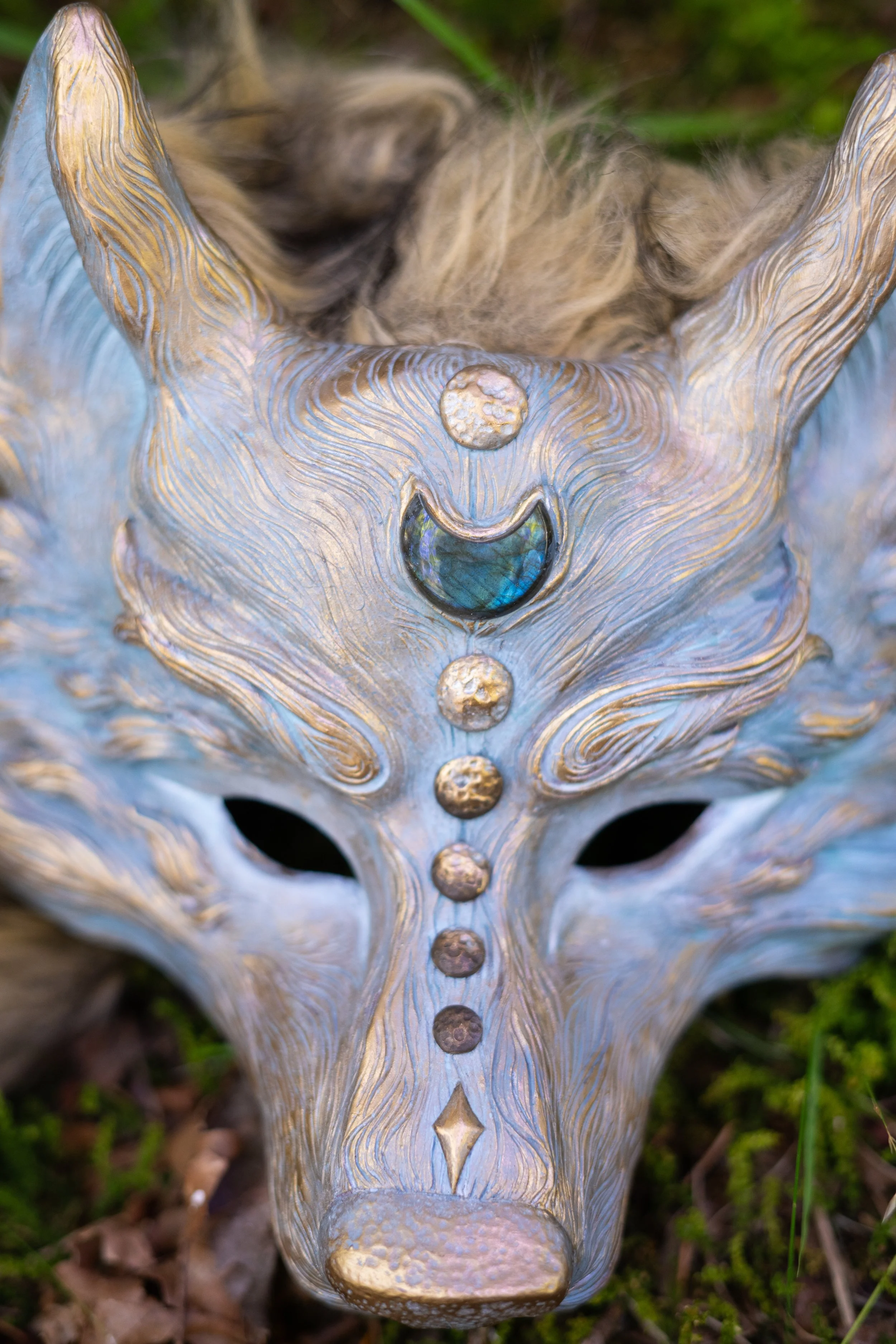 1 Relics Of the Moon Goddess-3.jpg