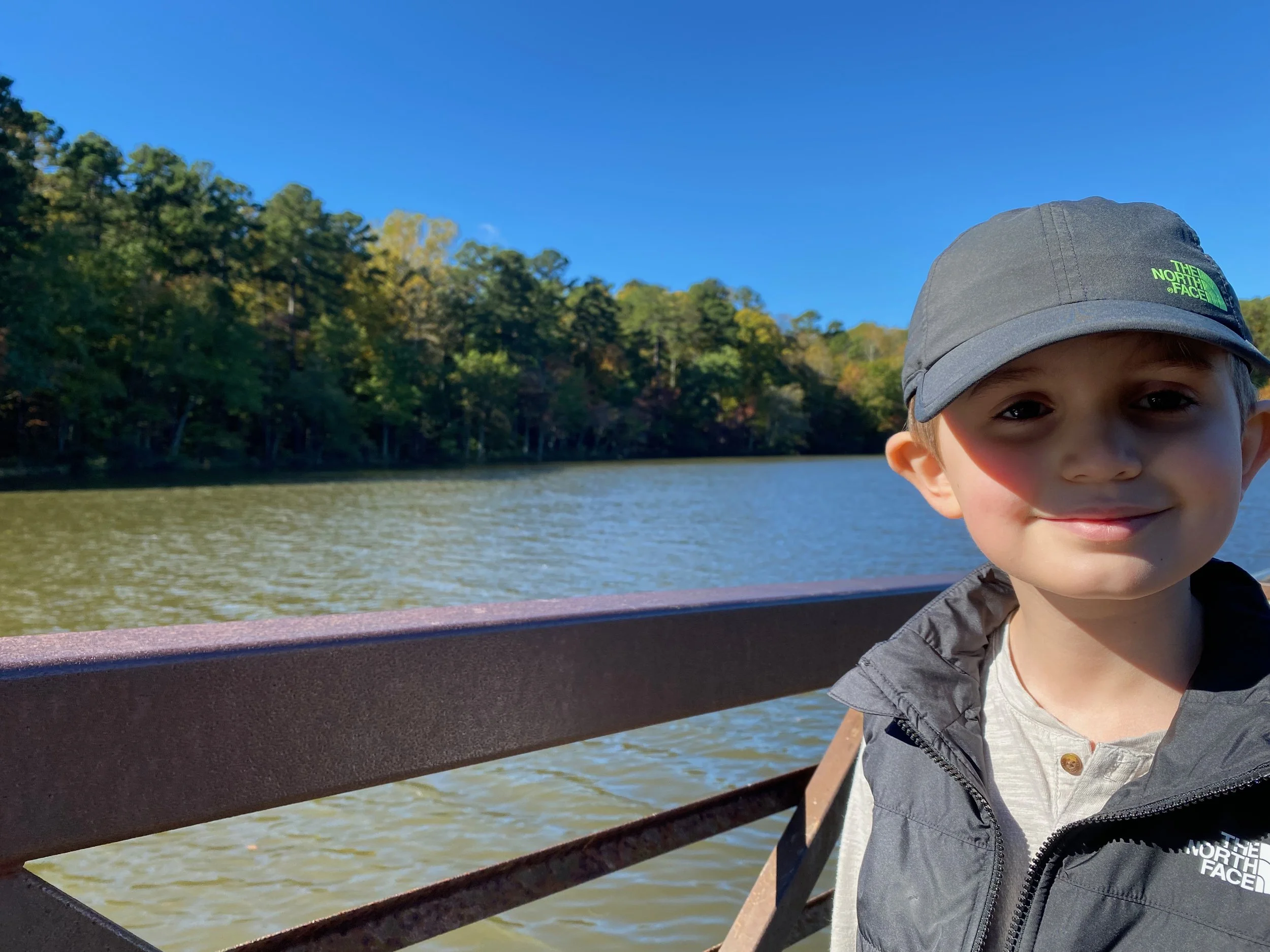 When will the fall leaves peak? 