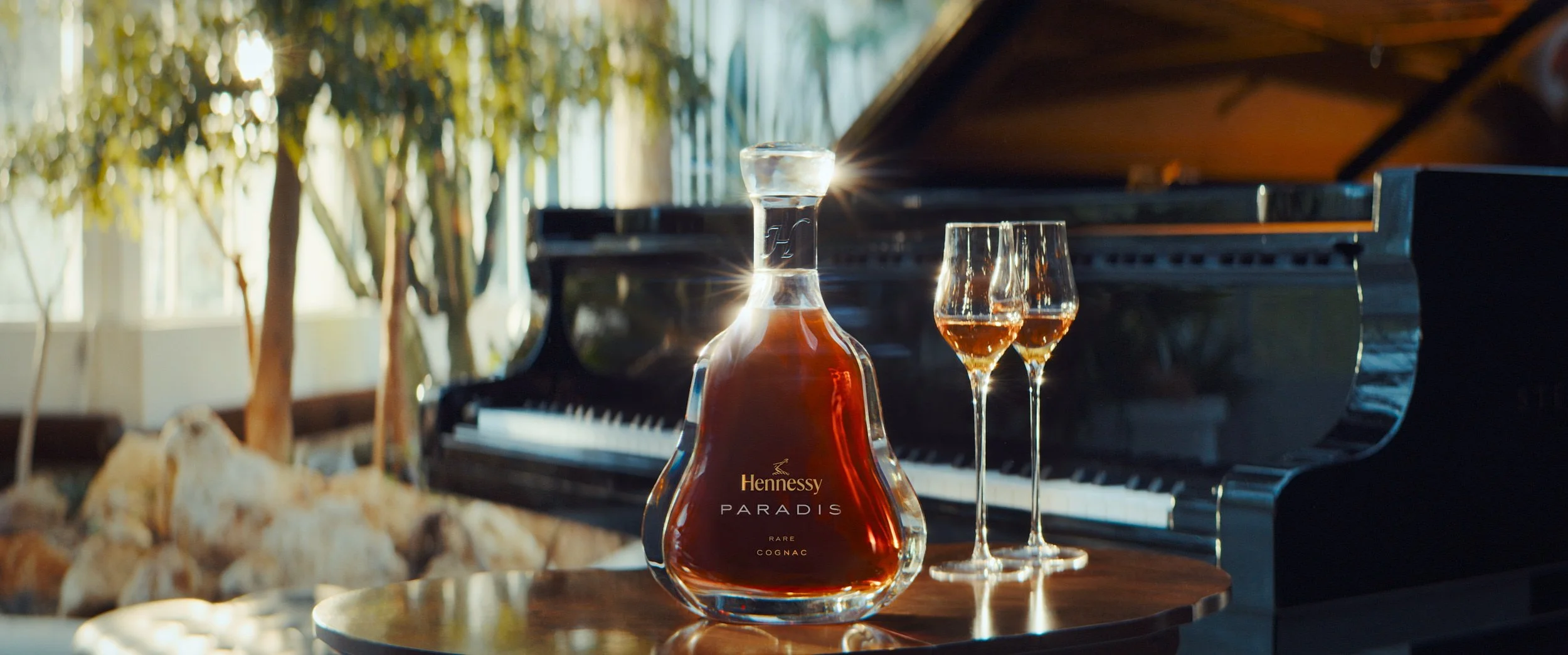 Hennessy Paradis LVMH — DUTCH RETOUCH