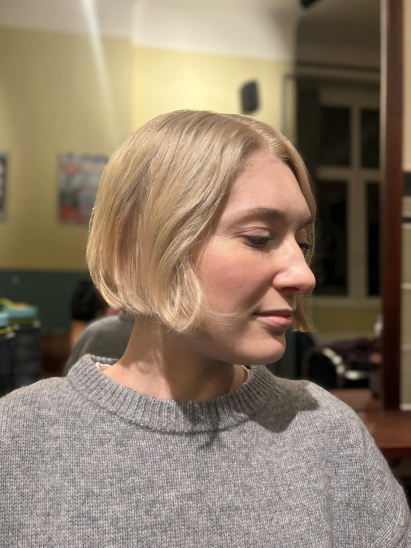 Alma&rsquo;s new persona 🔥 I love a big makeover. 

#berlinhair #eshkhair #eshkmoabit #berlinhairstylist #berlinblonde