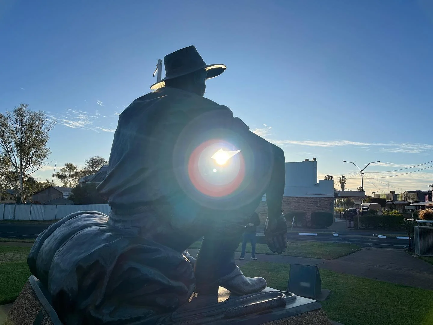 Saying G&rsquo;Day to the &ldquo;Cunnamulla Fella&rdquo; on a veeeery chilly morning - we&rsquo;re on a 2000km round trip of South West Queensland #videoproduction #nofilter