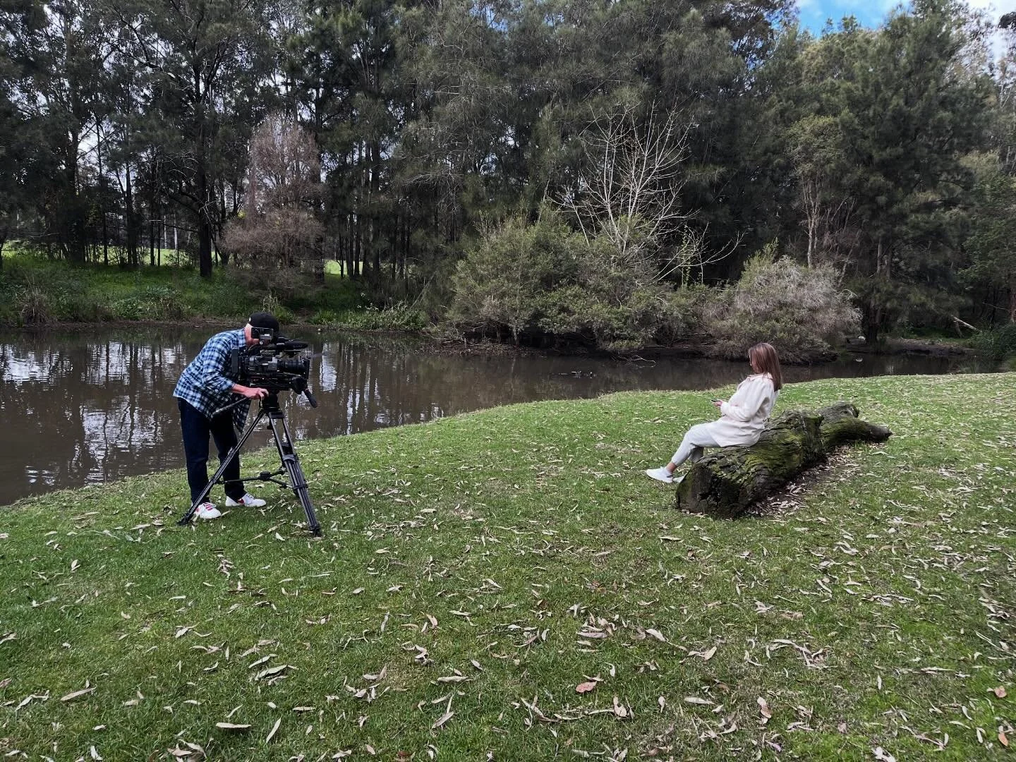 A slice of tranquility in our biggest city 💚 shooting corporate content in #sydney for a client #travelforwork 
#videoproduction
#brisbanepublicrelations #sticksandstonespr