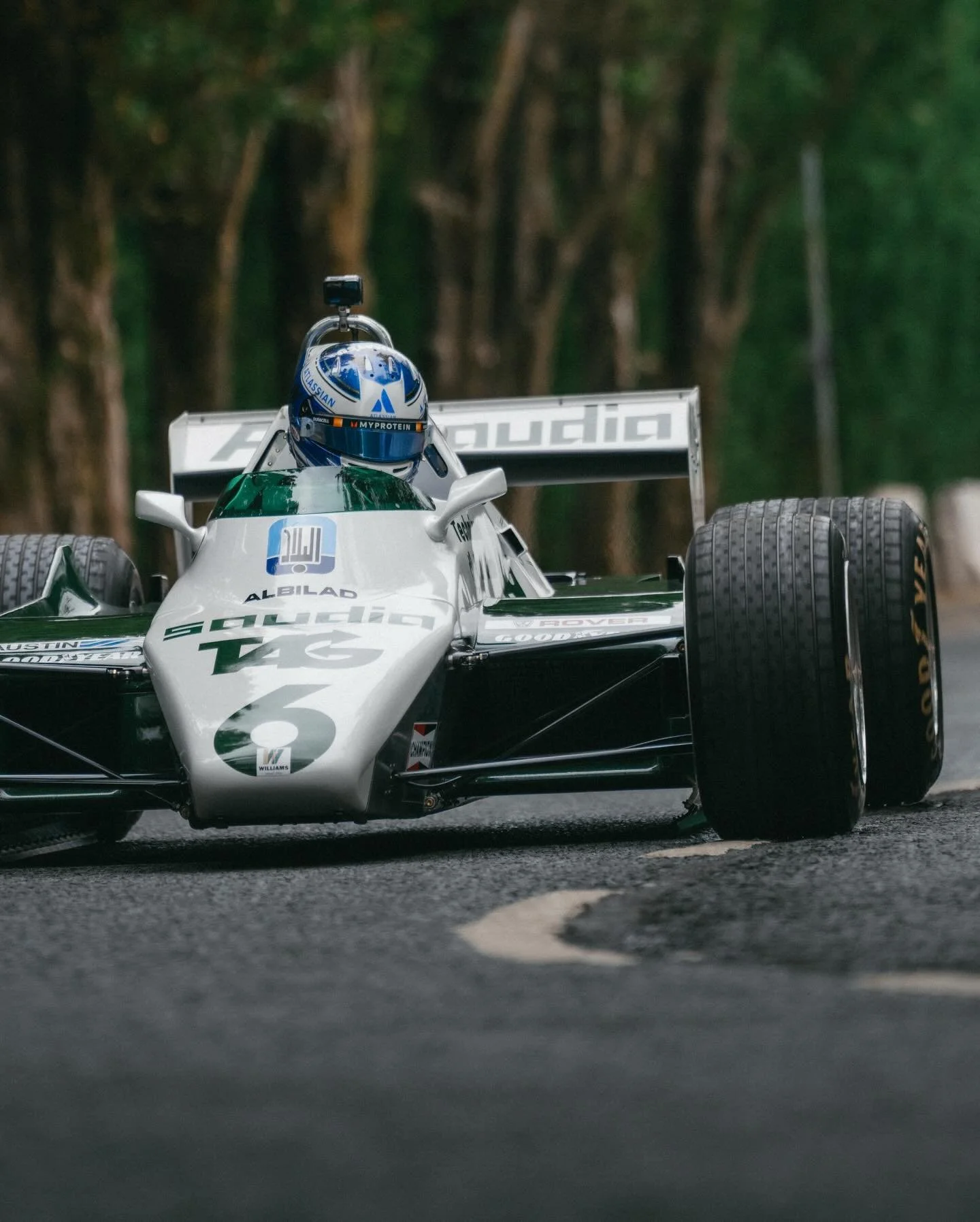 When F1 screamed at 11,000 rpm. 
The 3.0L naturally aspirated V8 era 🎵 
#F1 #V8 #Motorsport