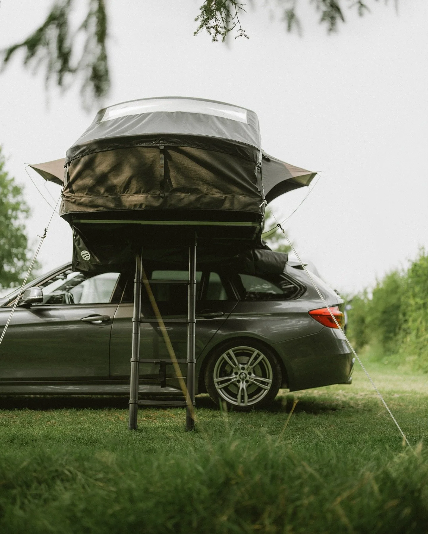 Rooftop tenting: Dutch style ⛺️ 

#rooftoptent #camping #netherlands