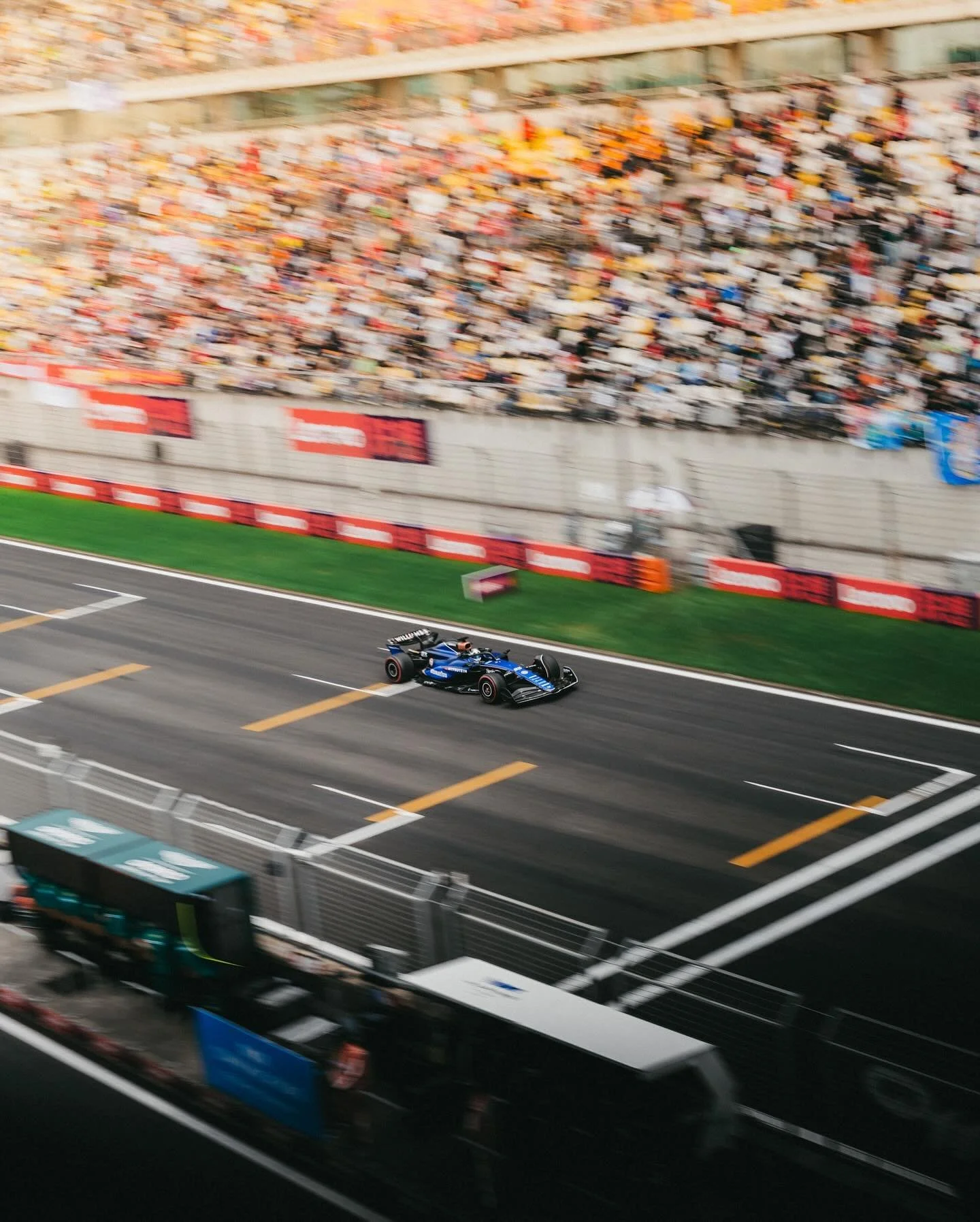 A few weeks back, I had the amazing opportunity to shoot my first Formula 1 event at the Chinese Grand Prix with Williams Racing. Here are some of my favourite shots from the weekend.

Client: @backdrop.agency 

Shot for: @williamsracing

#F1 #Chines