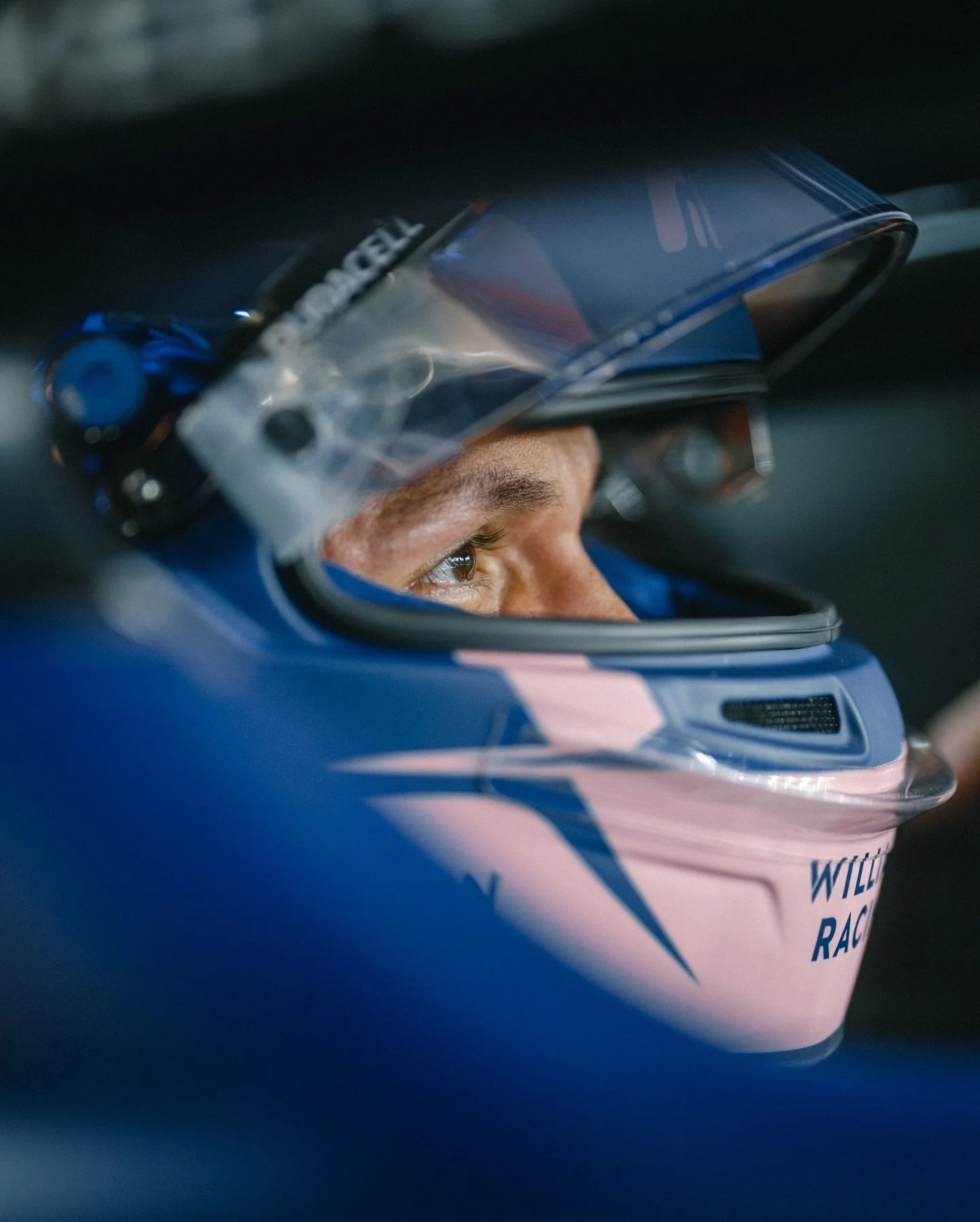 End of season blues.

Shot for @williamsracing / @backdrop.agency 

#QatarGP #F1 #williamsracing #qatar #motorsport #motorsportphotography