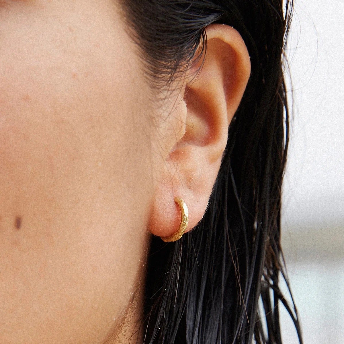 C026_FOCUS__GINA_EARRINGS_copie Large.jpeg