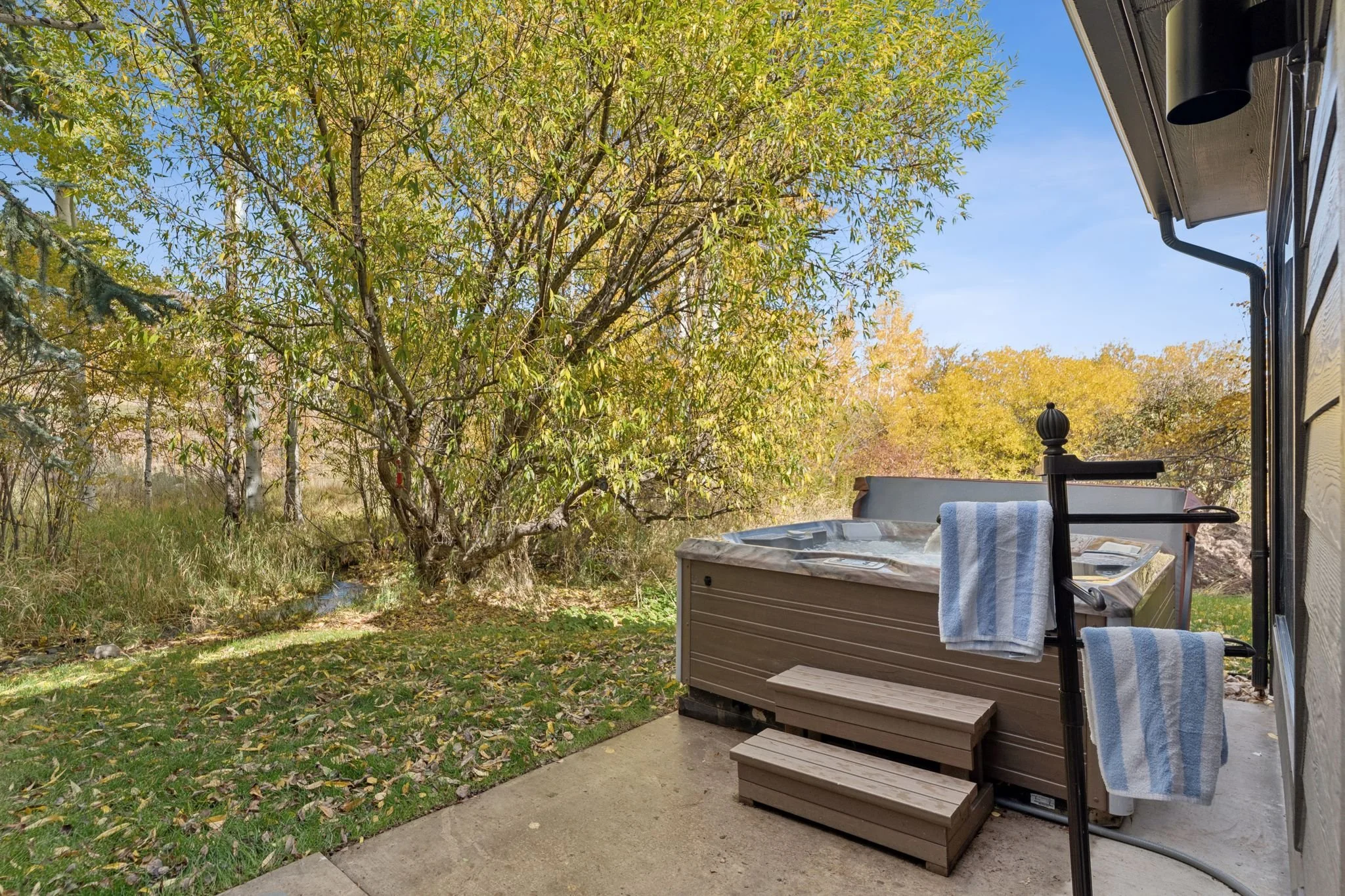 Private Hot Tub is perfect any time of the day or evening to unwind and relax. Professionally maintained weekly and water drained and refilled regularly. Plenty of fresh pool towels available in basket inside sliding door. Perfect year-round.