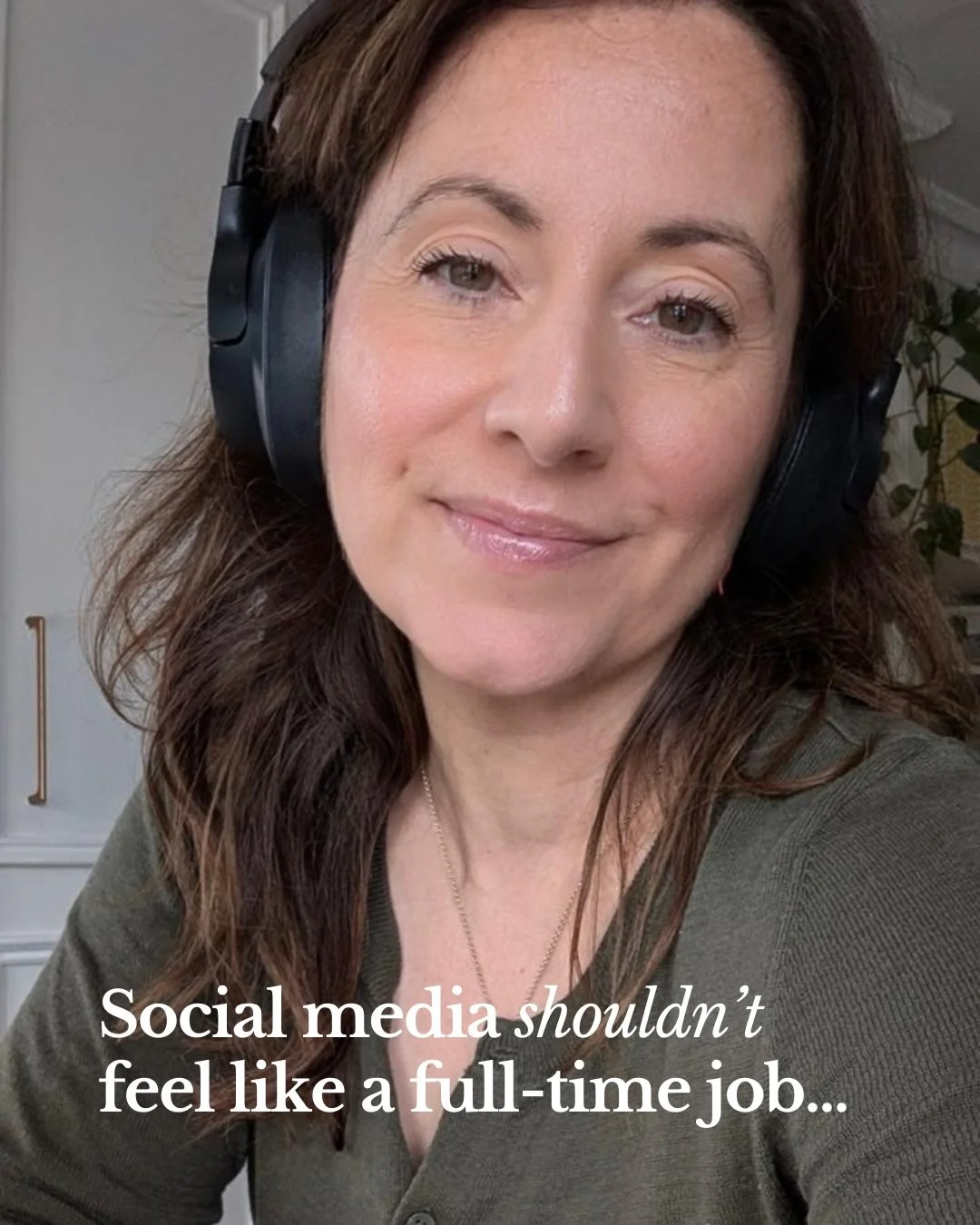 If you relate to feeling like social media is a full time job, this post is for you🤳😅

#SocialMediaMarketing #IndieOxford #SmallBusinessOwner