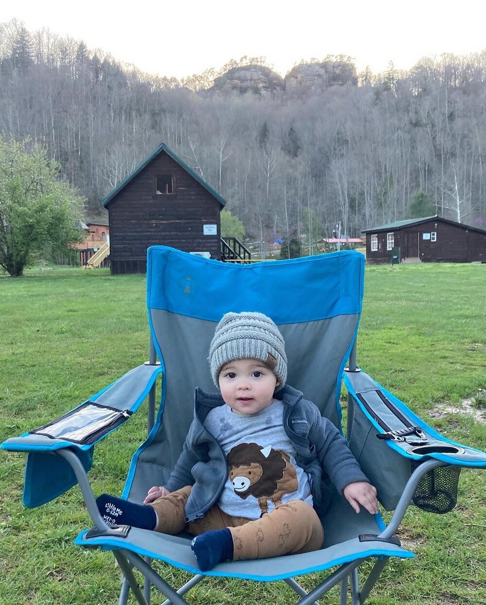 Just in time for Earth Day.. our 10 top Baby Camping Essentials!

Visit 👇
Theduhlsdo.com/posts/babycampingessentials

Follow👇
@theduhlsdo 

#travelwithbaby #babycamping #grahamgoes #babypackinglist #redrivergorge #naturalbridgestatepark