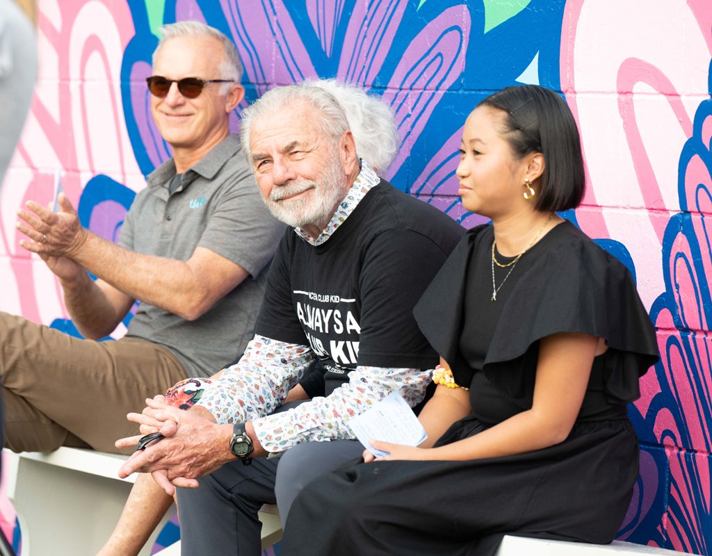  Bill Waddill, COO, The Bay Park Conservancy, sponsor Joe Ziomek, and artist Annie Dong 