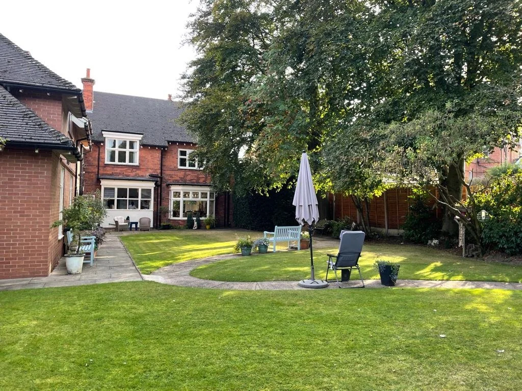 Garden 2 (wide).jpeg