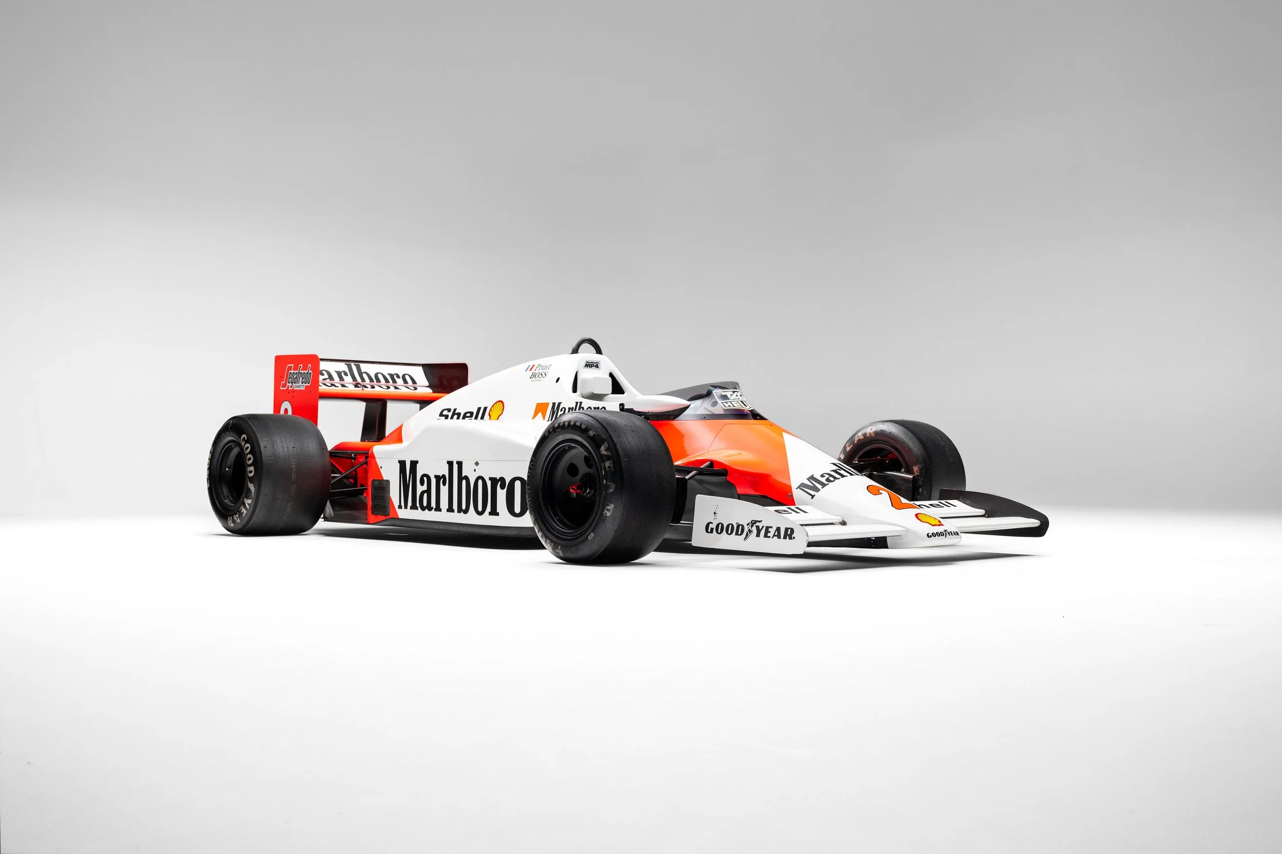 3DSC_2829-Mclaren MP4-2B - Studio - Web-.jpg