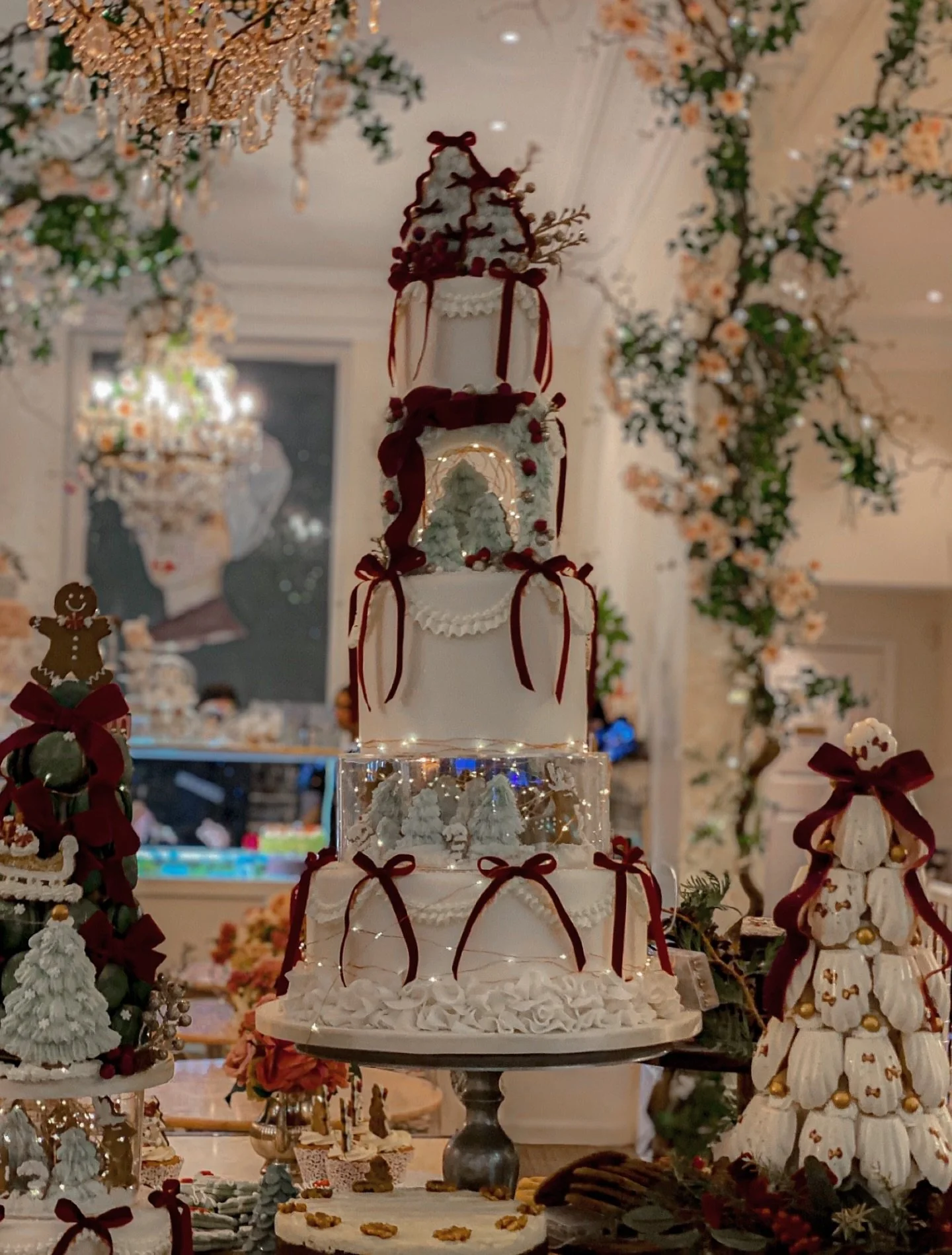 Christmas At Fait Maison is pure magic! 🪄 Whether it&rsquo;s the twinkle of our decor, or the festive hot chocolates, there is something for everyone to fall in love with this season in our London restaurants! ❄️☃️✨

#faitmaison #london #christmas #