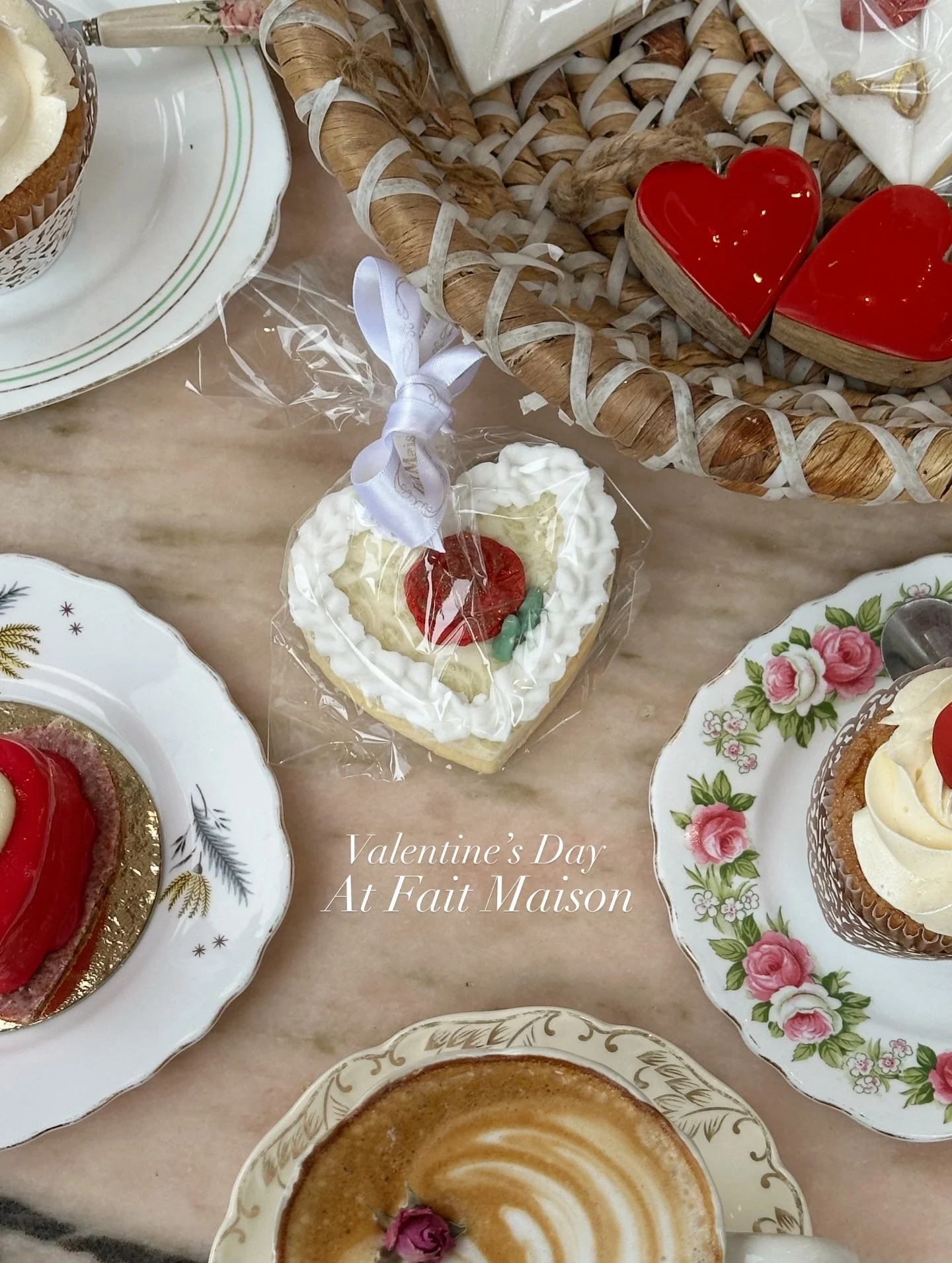 Our beautiful new Valentine&rsquo;s Day collection 🔑❤️ awaits you at our Fait Maison branches! 🥀 Delicate roses adorn our Salon de Th&eacute; while locks and keys 💌🔐 wrap the entrance to Berkeley Street. 💋

#faitmaison #omwaleed #valentinesday #