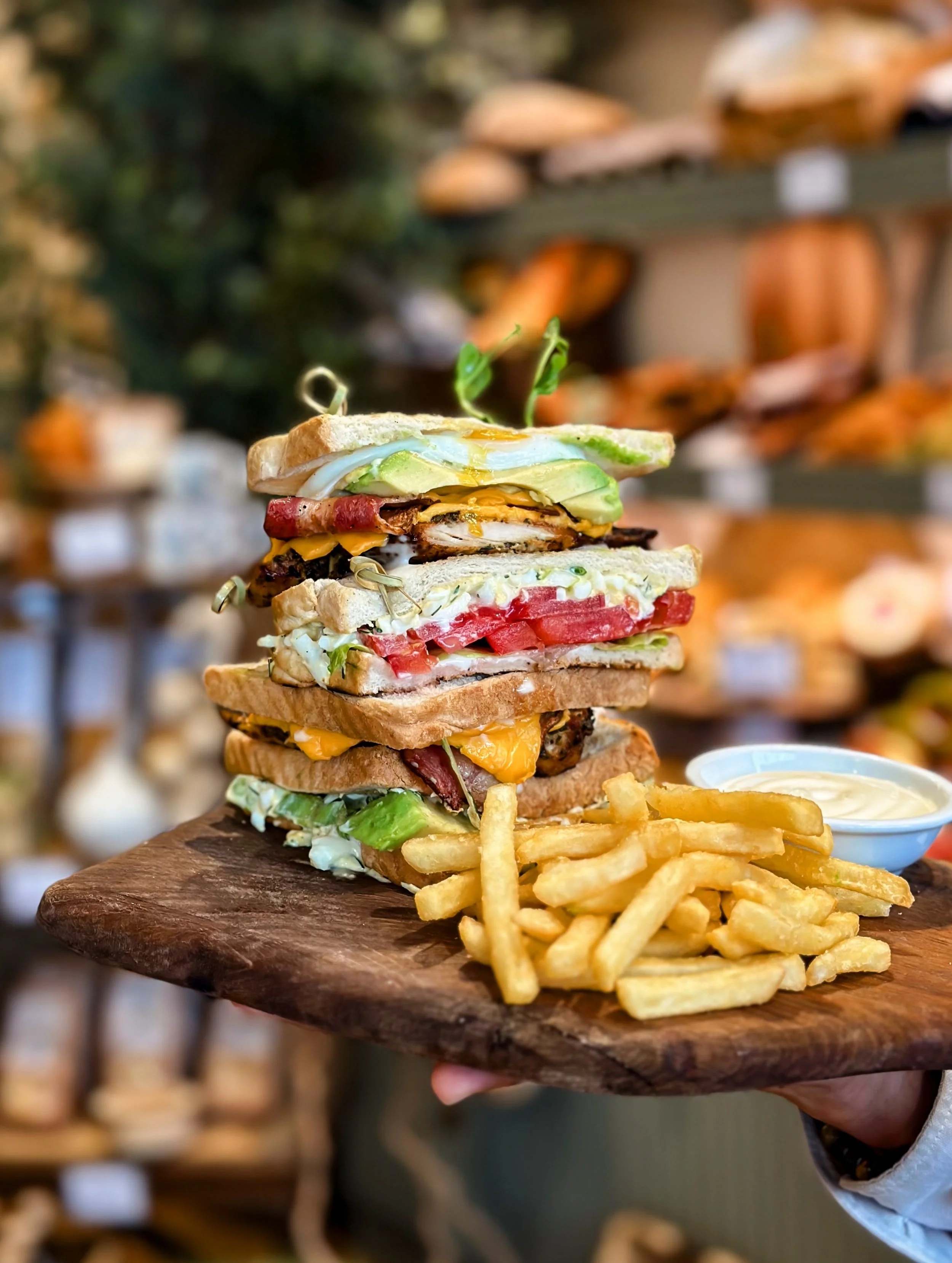 Have you ever seen such an incredible Club Sandwich?! 🔥🥪👀 Om Waleed&rsquo;s brand new breakfast dish is packed full of flavours, layers of beautiful ingredients - eggs, avocado, tomato, turkey bacon, cheese, chicken &amp; delicious sauces! #wow 

