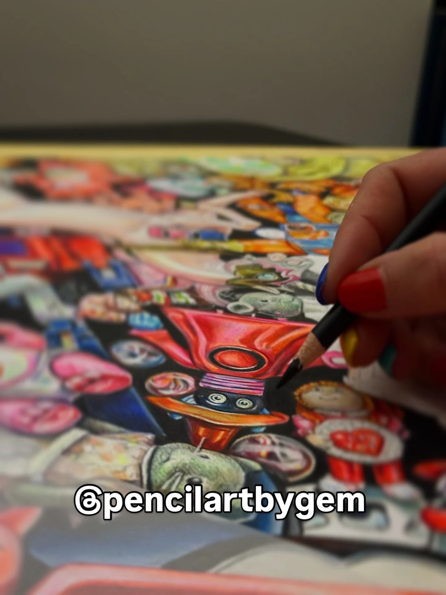 Another sneak peak at a tiny portion of my 80&rsquo;s inspired drawing. This drawing is taking me forever but I love it 🥰 
Please tag any friends that were 80&rsquo;s kids - are you one?

#80s #pencildrawing #pencilart #hypperealism #80stoys