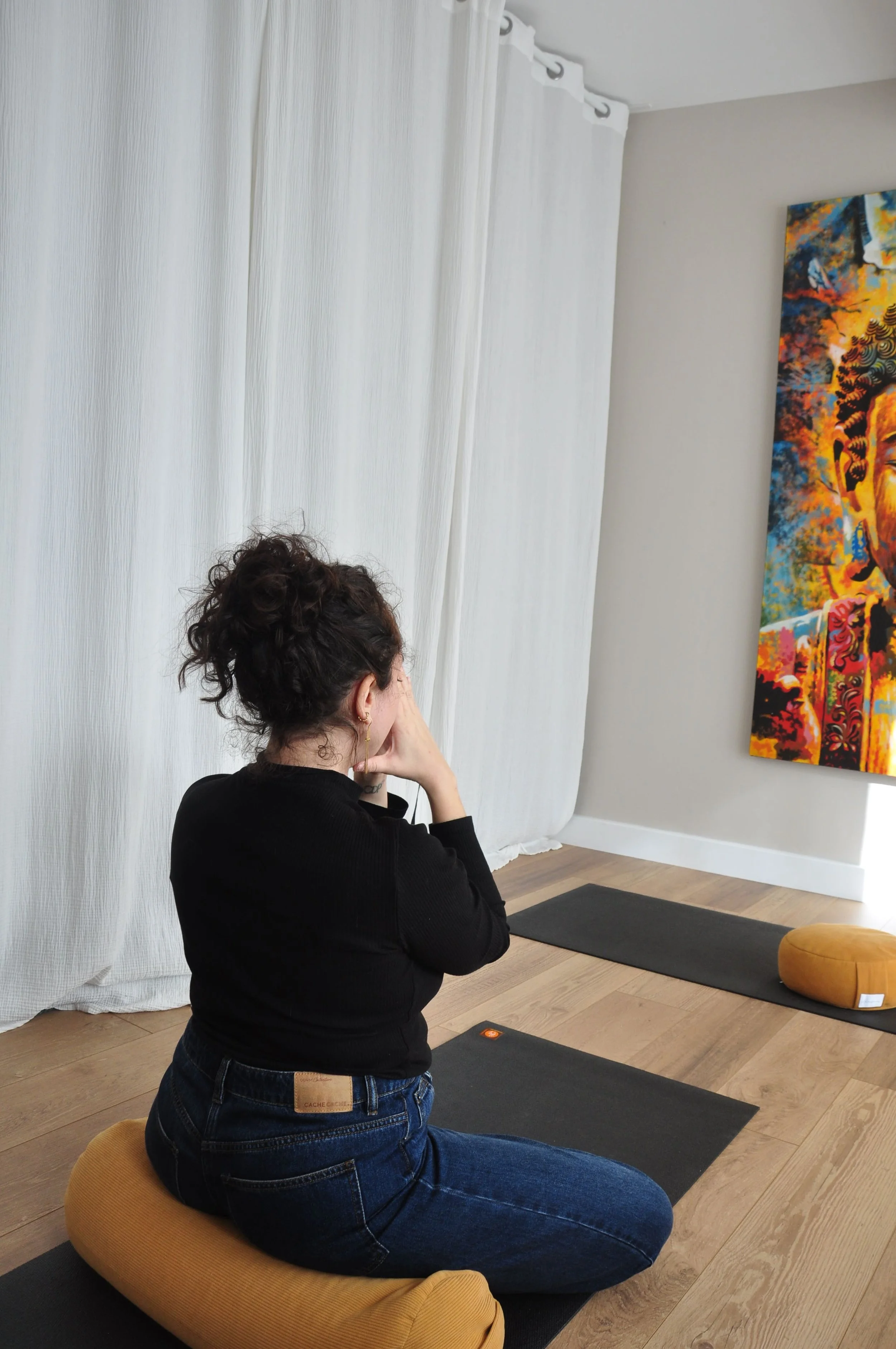 Séance guidée de yoga du visage à thème