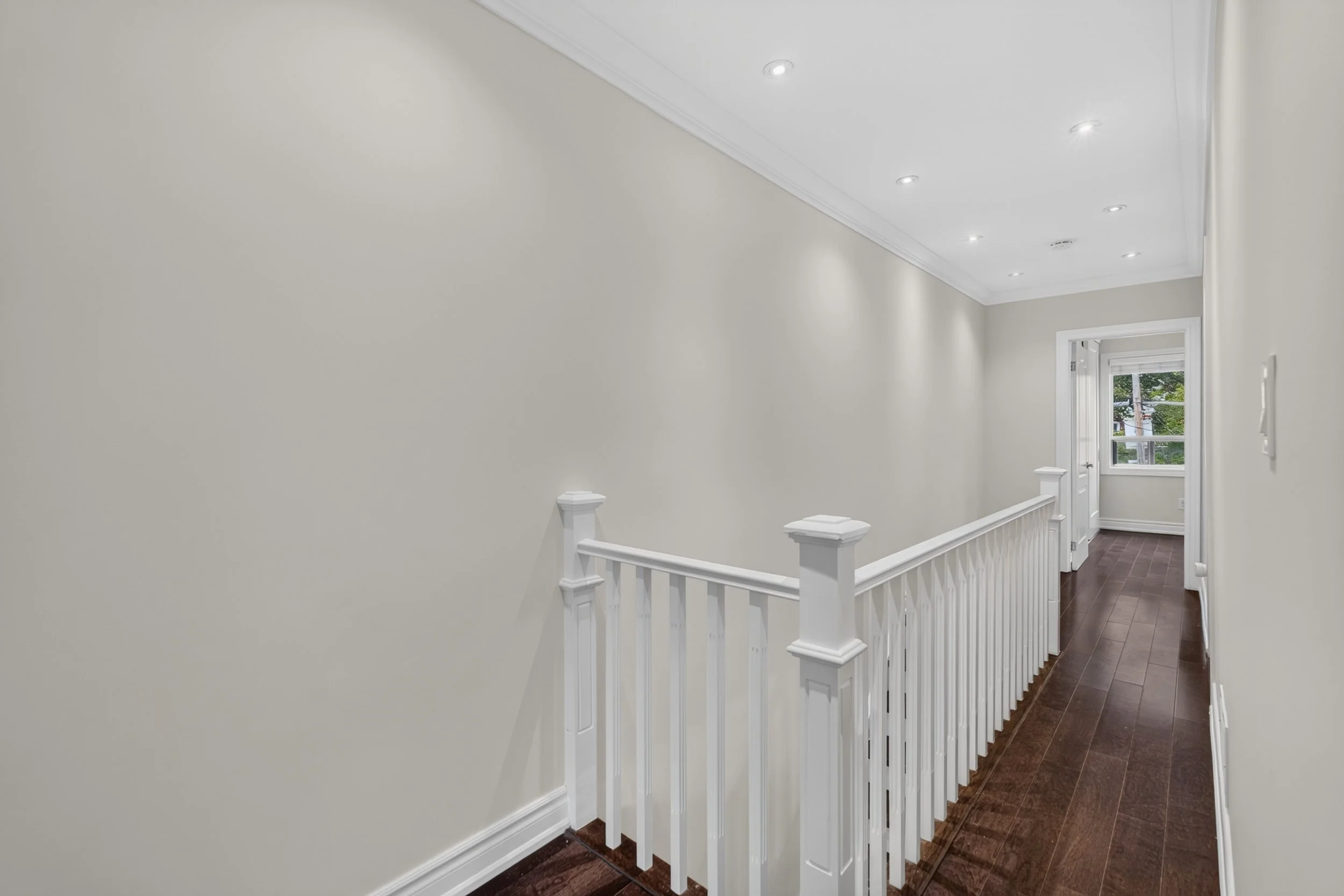 Frameless - 693 Greenwood Ave - 036.jpg