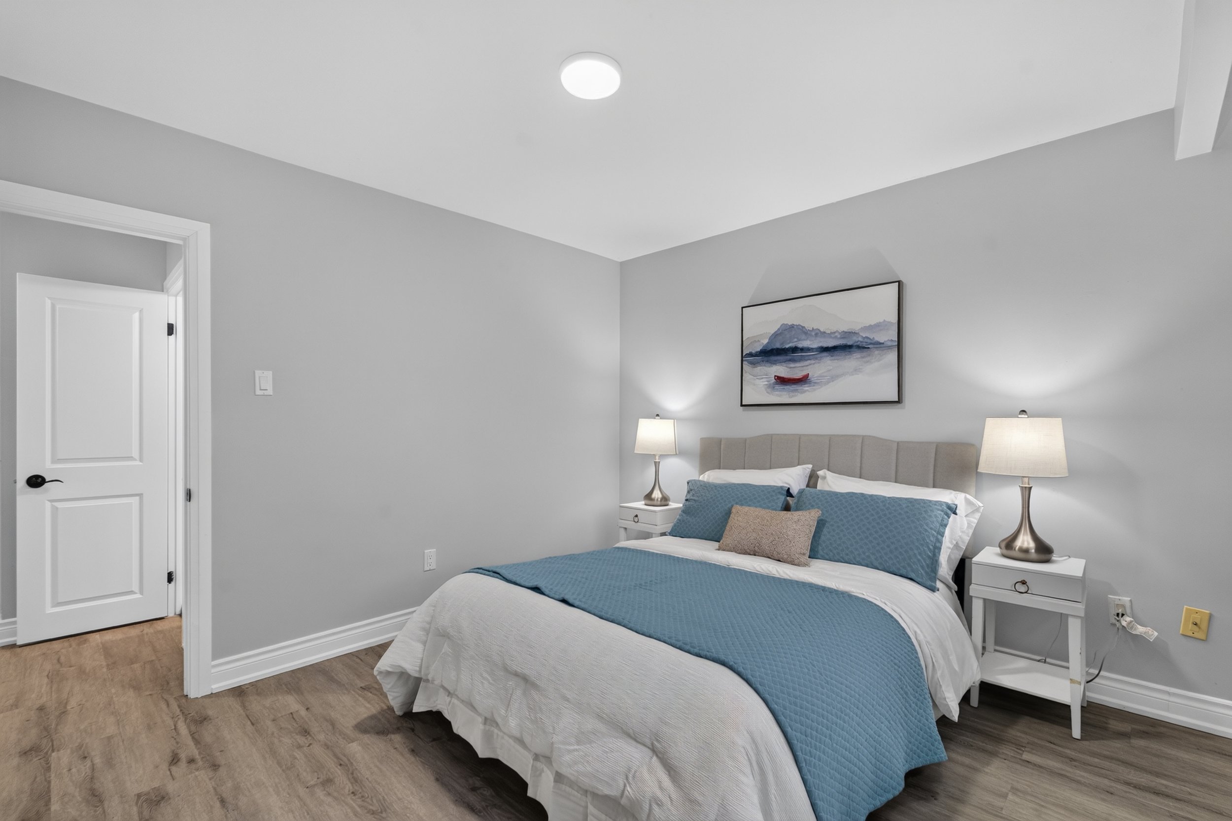 Frameless - 3 Minstrel Dr - 030.jpg