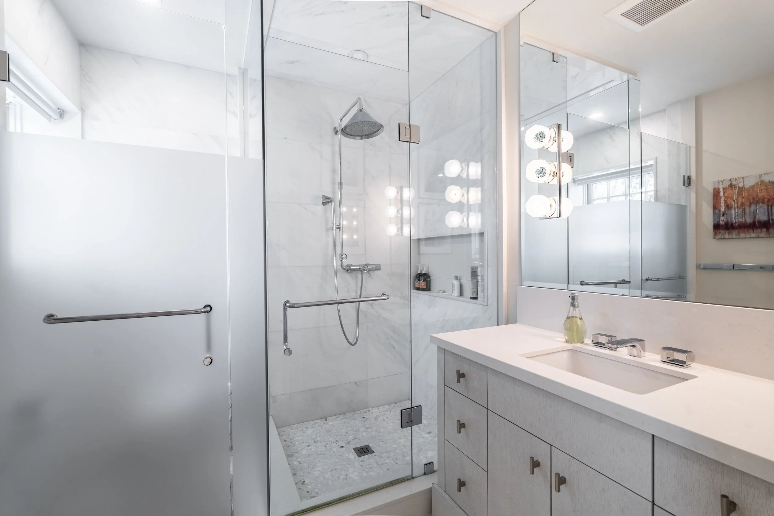 Frameless - 94 Cresent Rd - 025.jpg