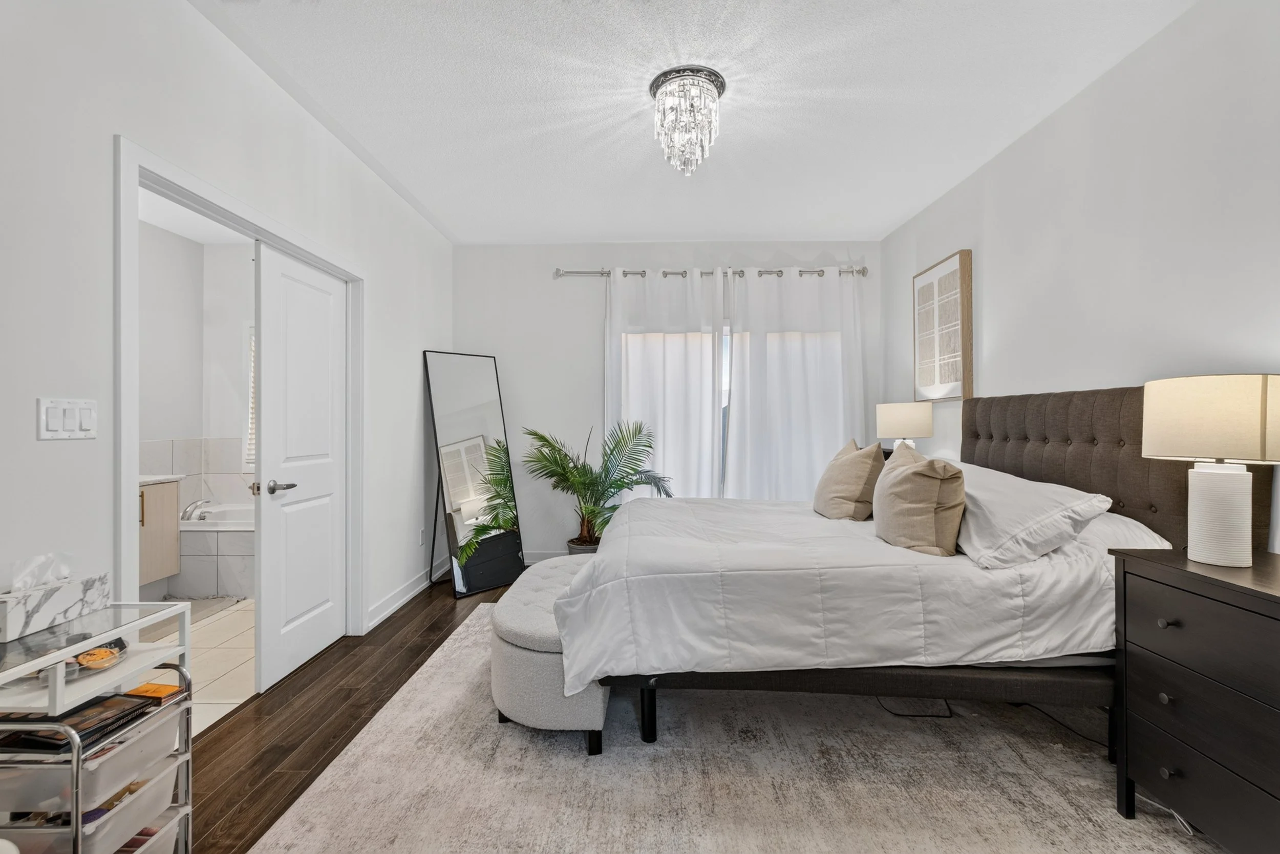 Frameless - 62 Pageant Ave - 031.jpg