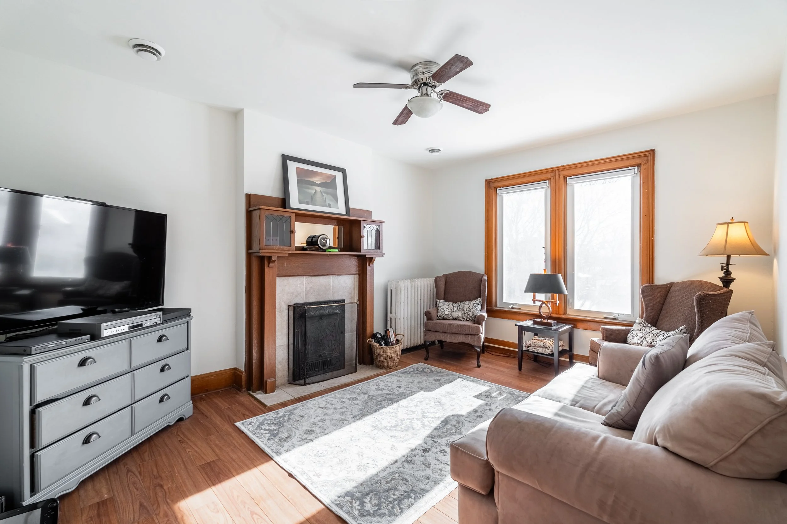 Framless - 6038 Main St - 034.jpg