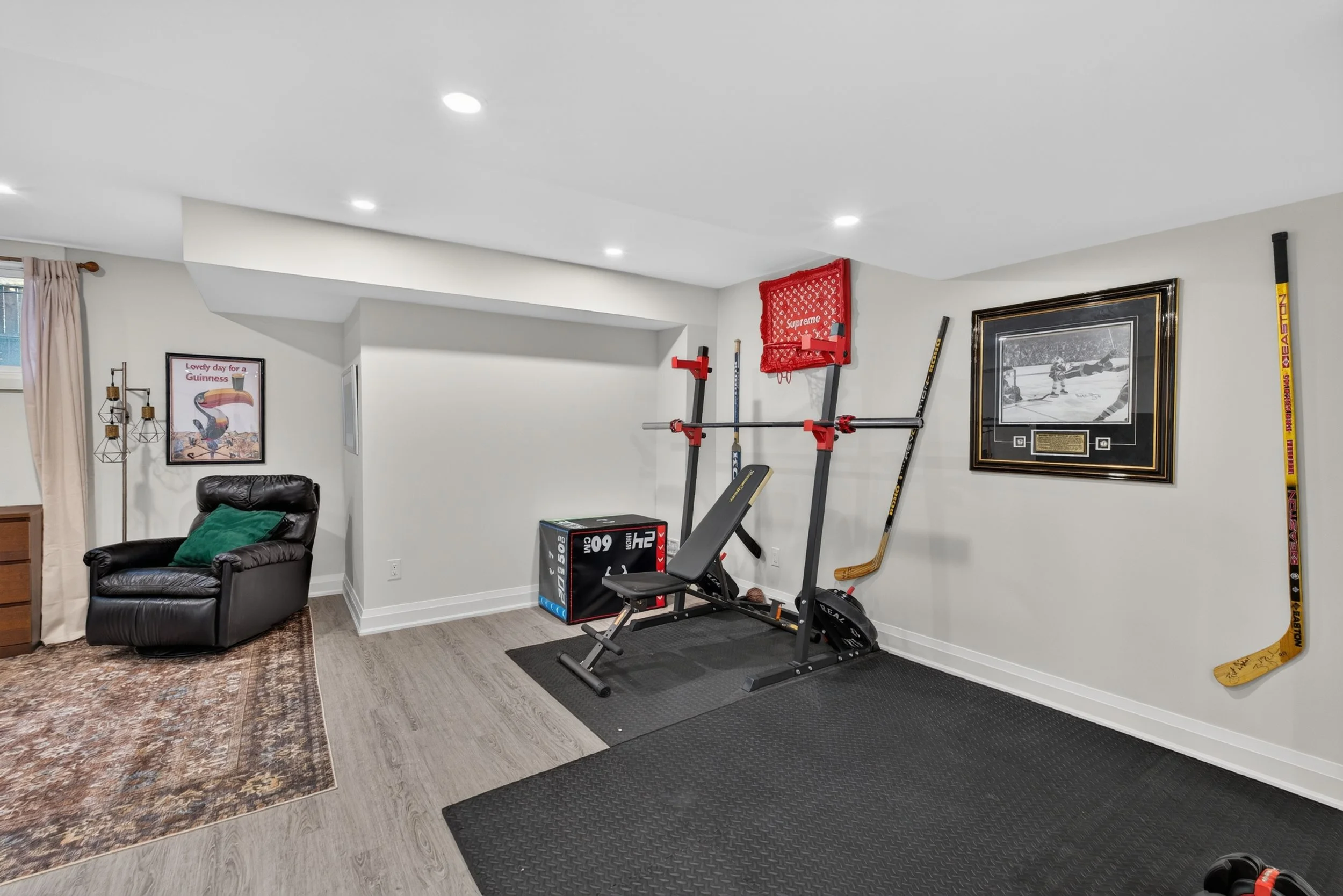 Frameless - 40 Lowther Ave - 059.jpg