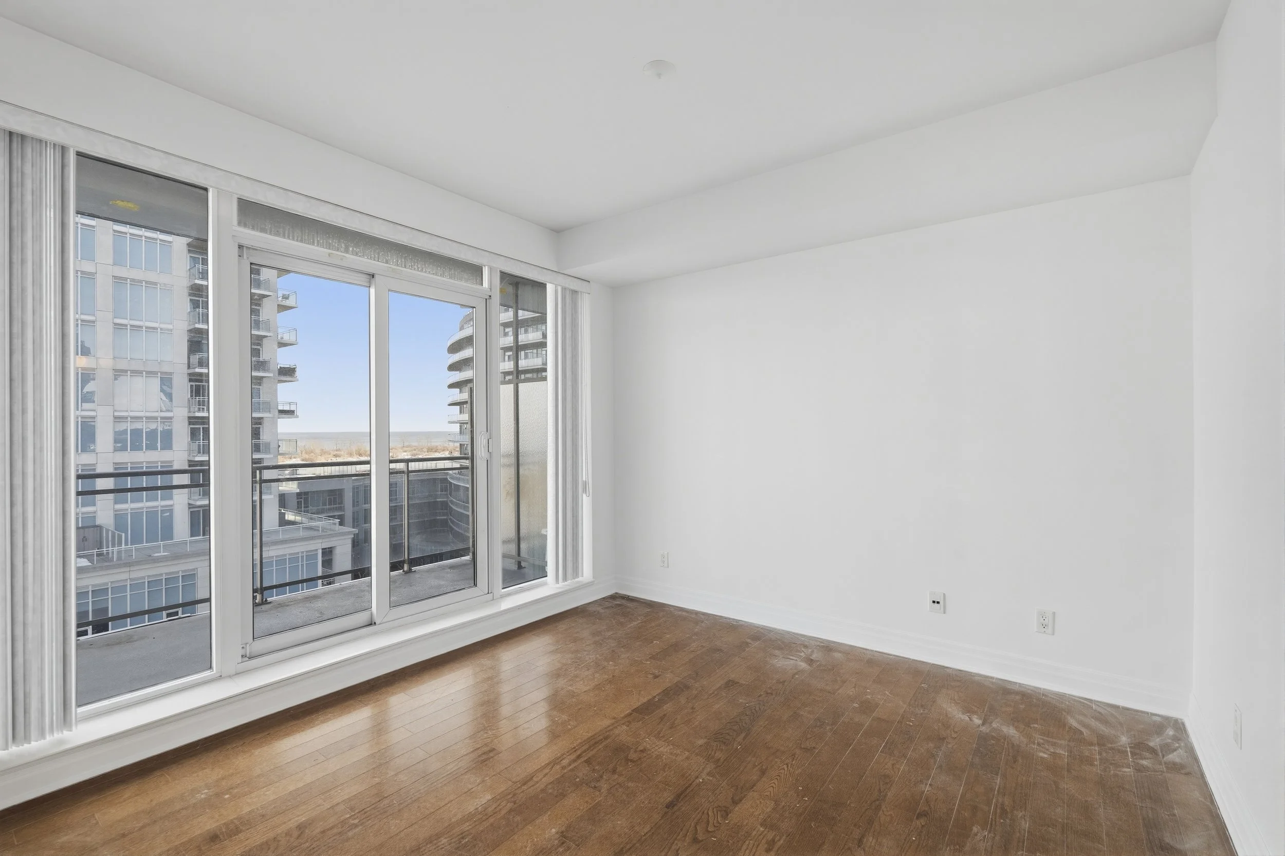 Frameless - 808 2119 Lake Shore Blvd - 033.JPG