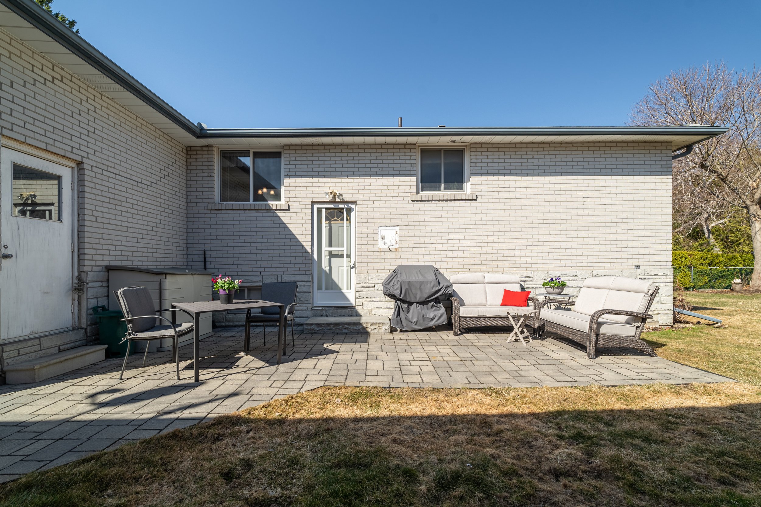 Frameless112-HDR.jpg