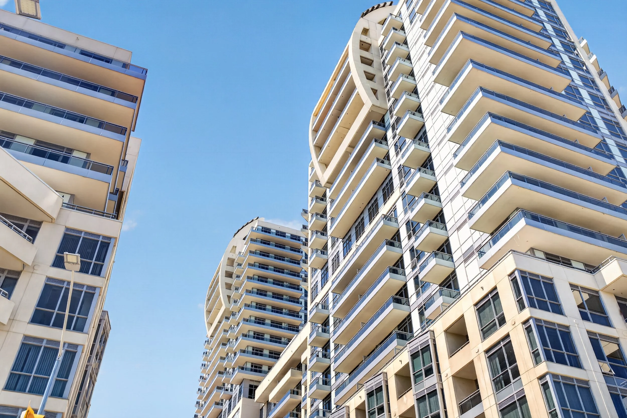 Frameless - 9199 Yonge St Unit 102SE - 051.jpg