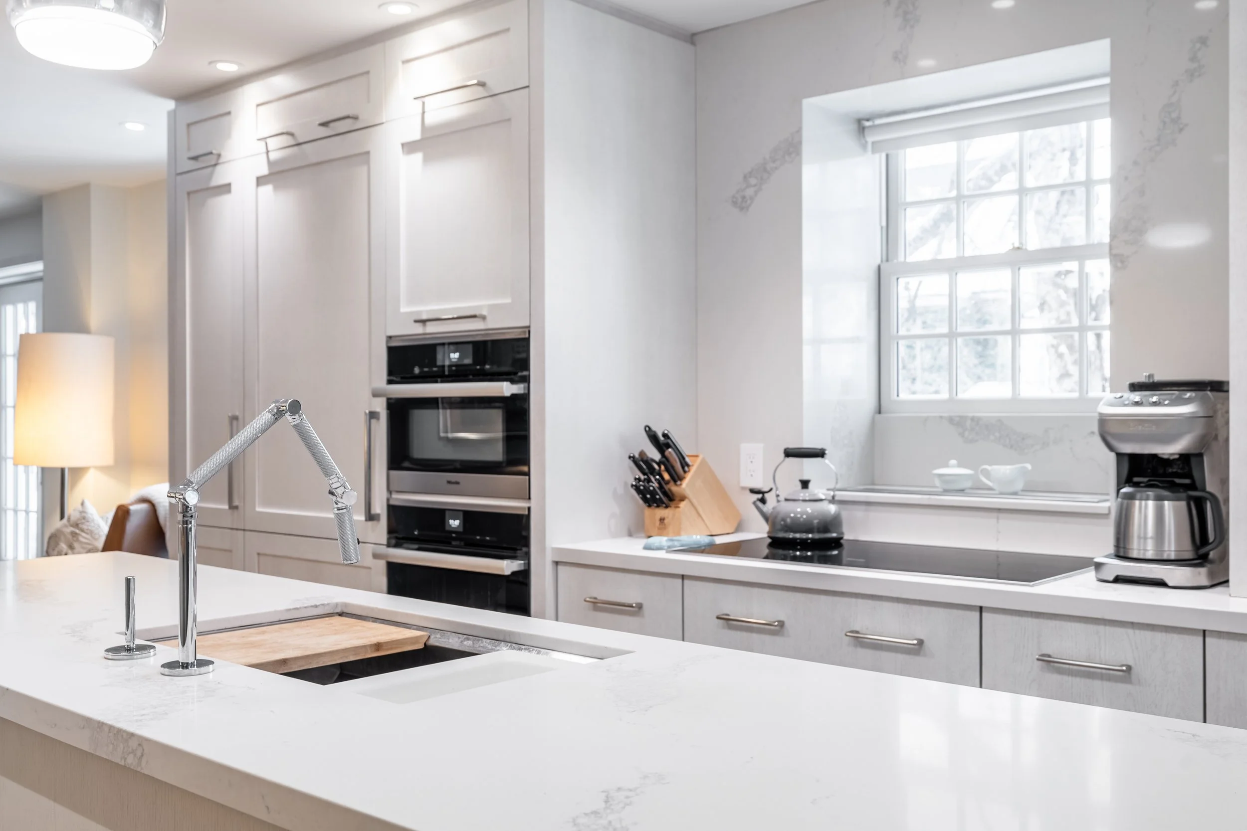 Frameless - 94 Cresent Rd - 011.jpg