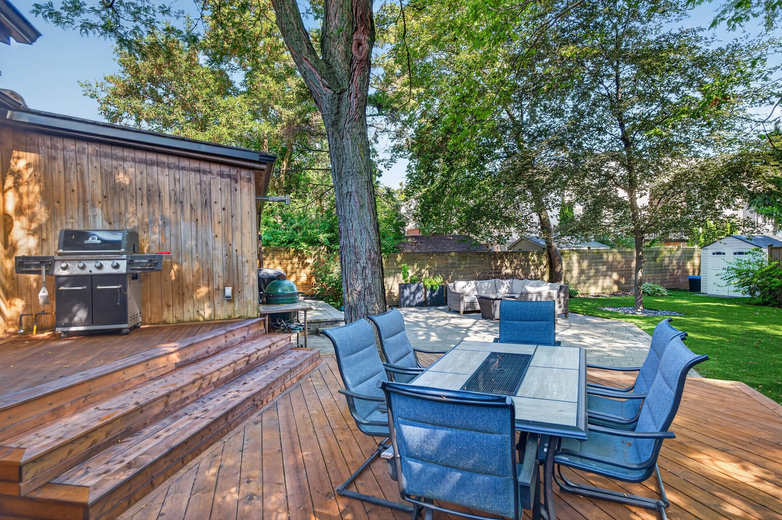 Frameless - 521 Sutherland - 070.jpg