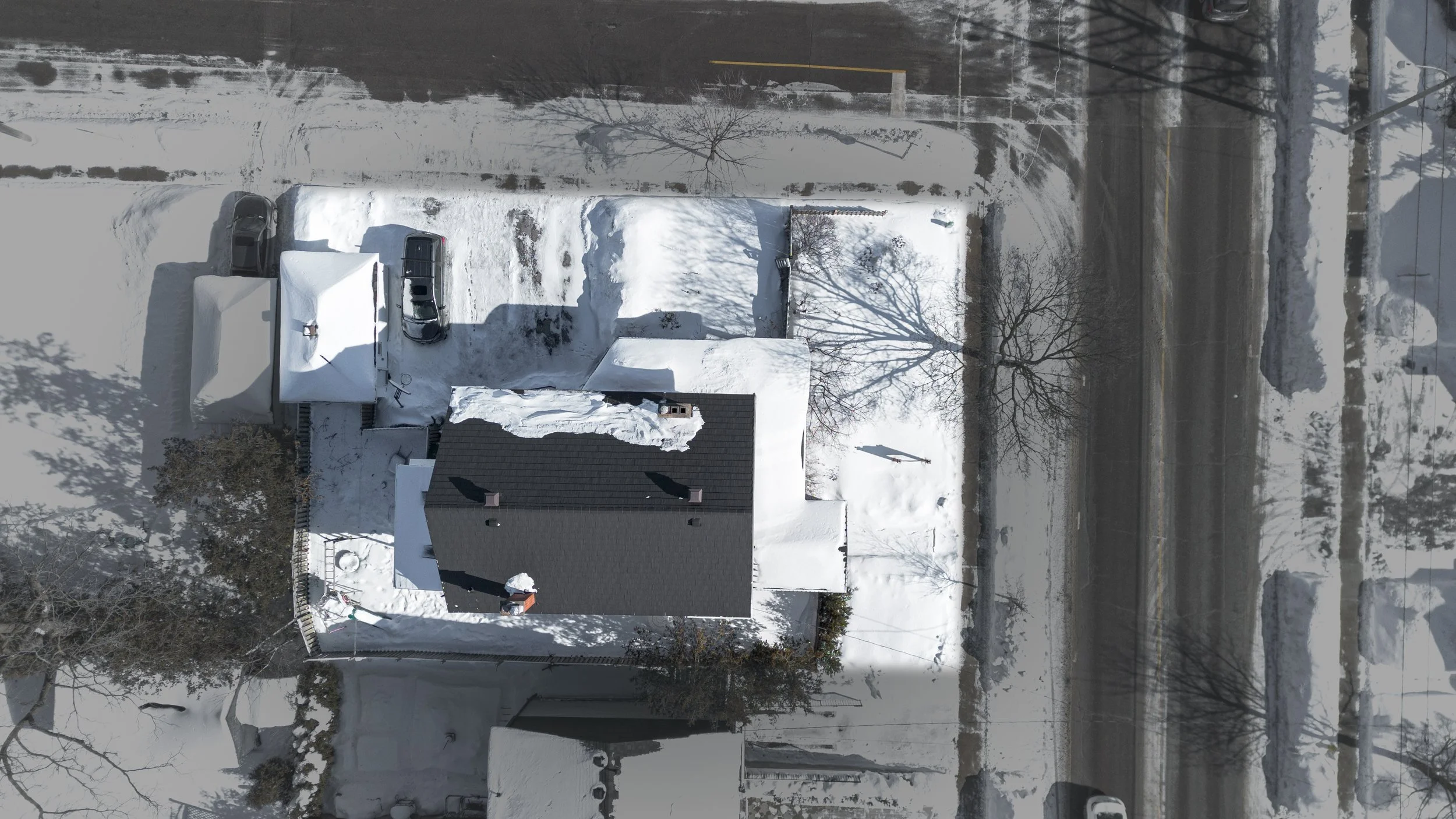 Framless - 6038 Main St - 064 - lot lines.jpg