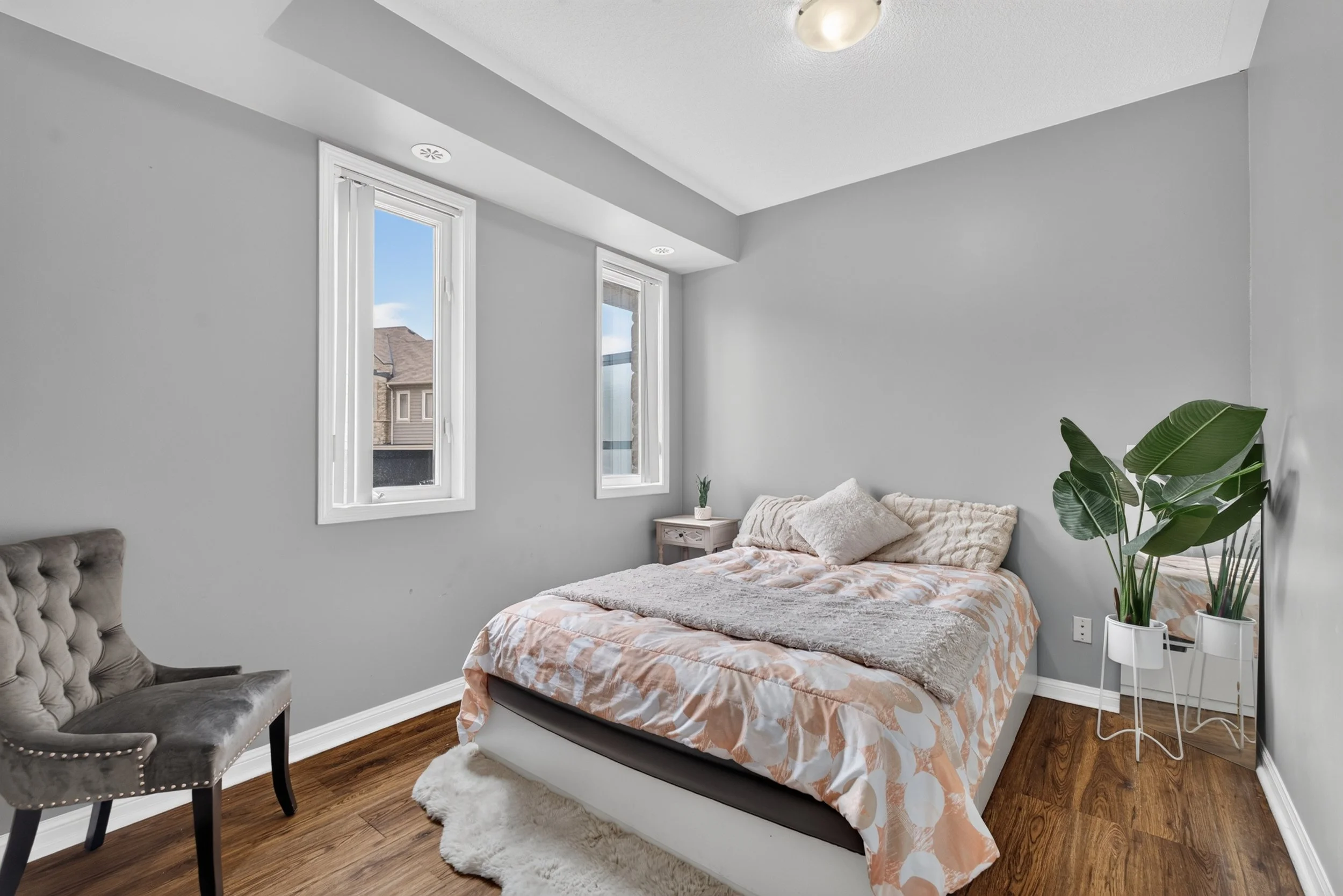 Frameless - 3075 Thomas St - 028.jpg