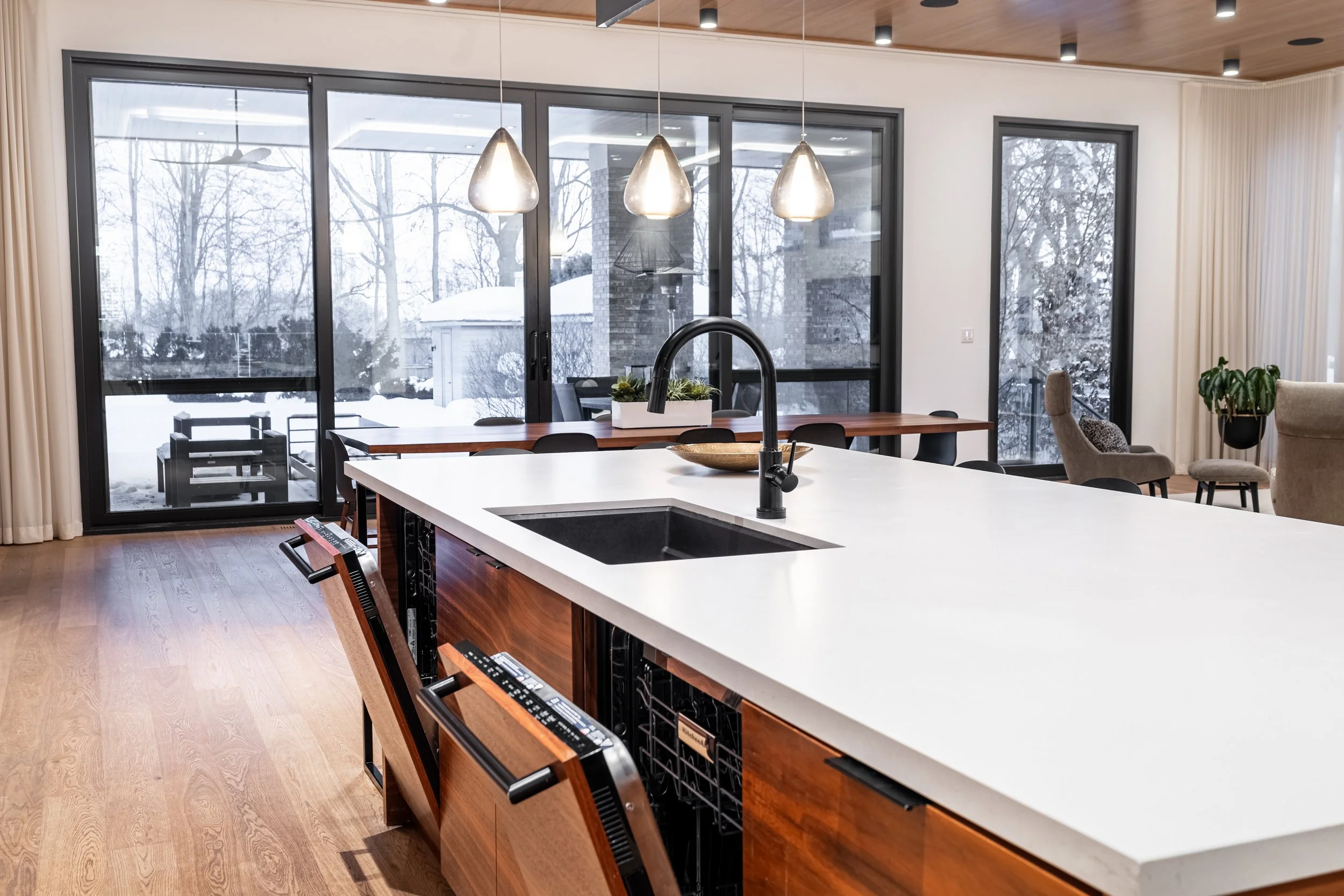 134 Rykert Cres - 023.jpg