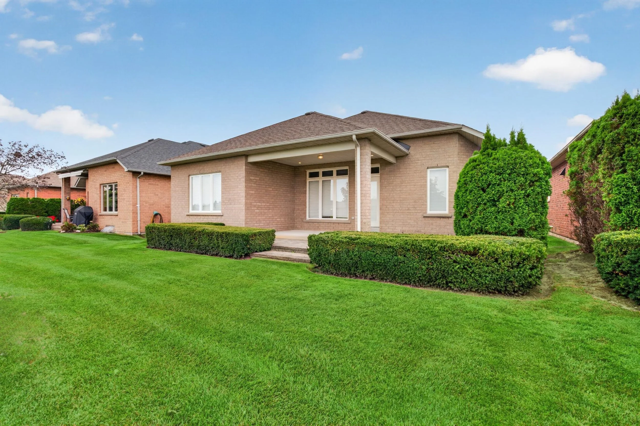 Frameless - 76 McDermott Trail - 046.jpg