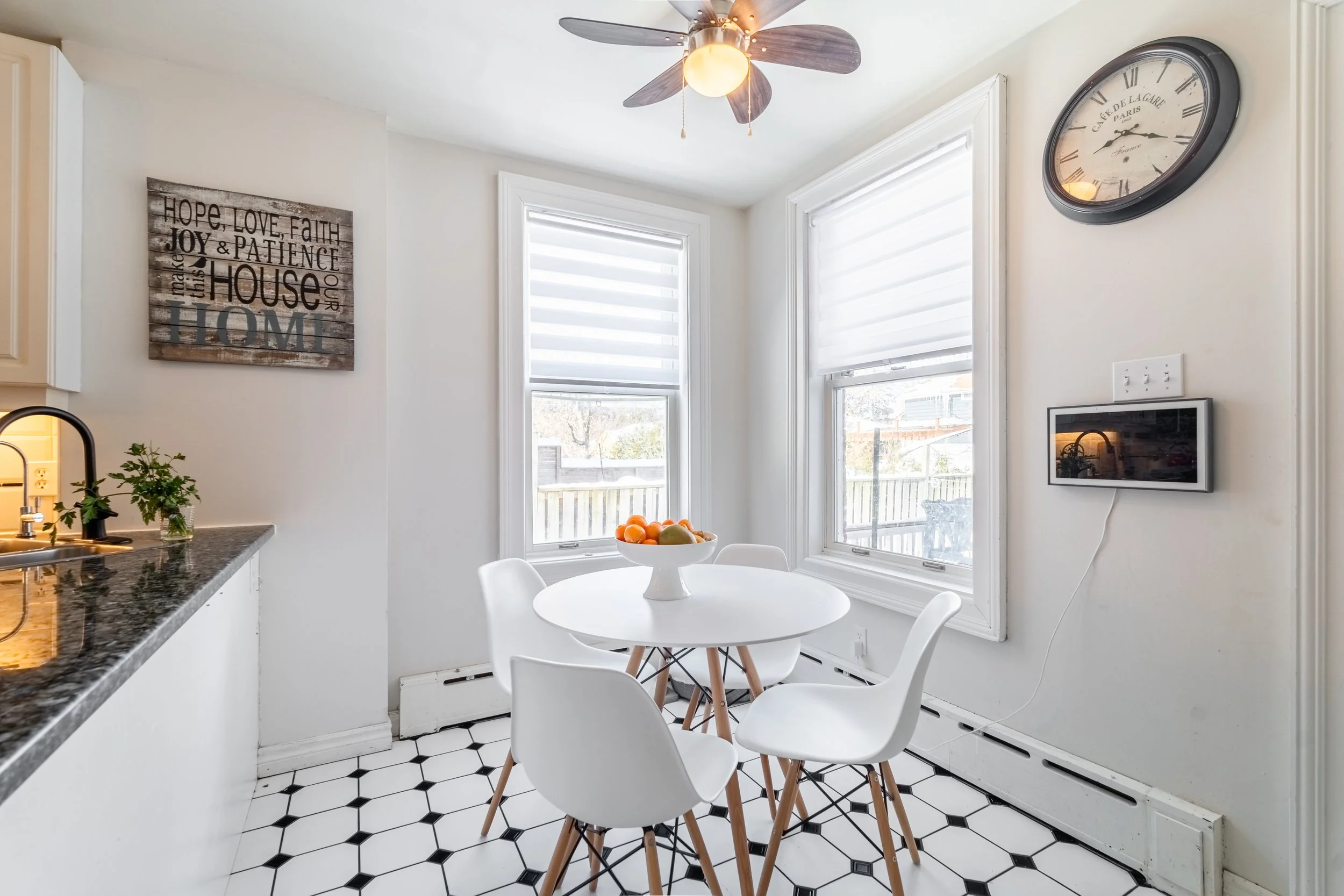 Framless - 6038 Main St - 026.jpg